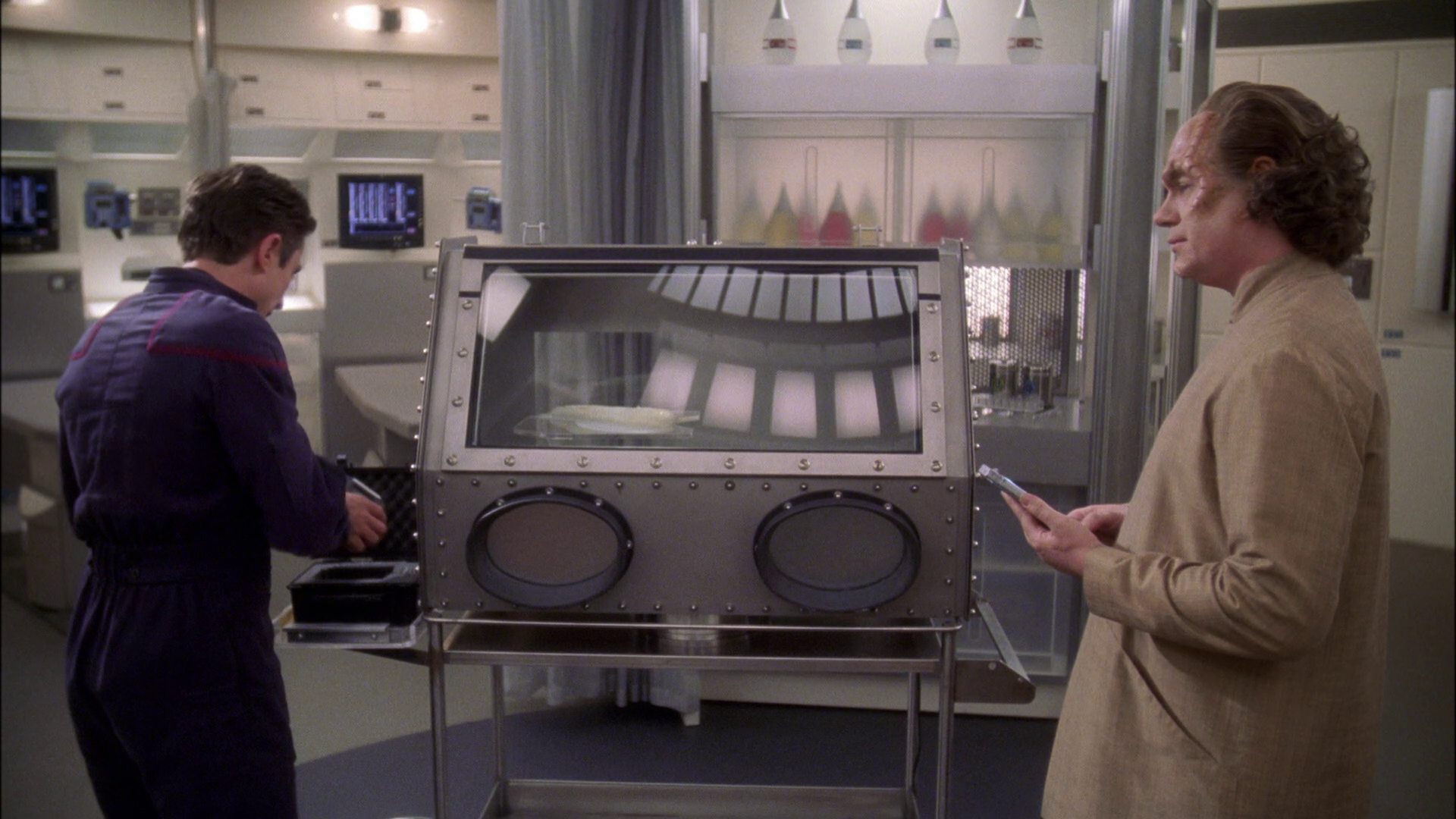 extant_StarTrek_ENT_1x22-VoxSola_2282.jpg