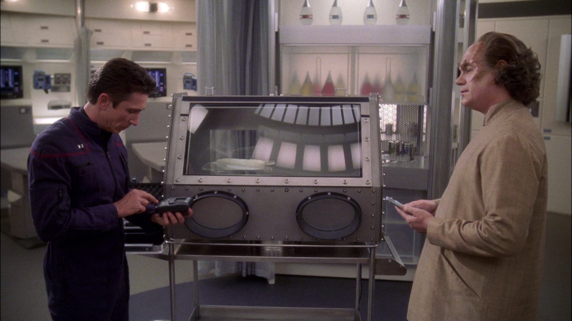 extant_StarTrek_ENT_1x22-VoxSola_2300.jpg