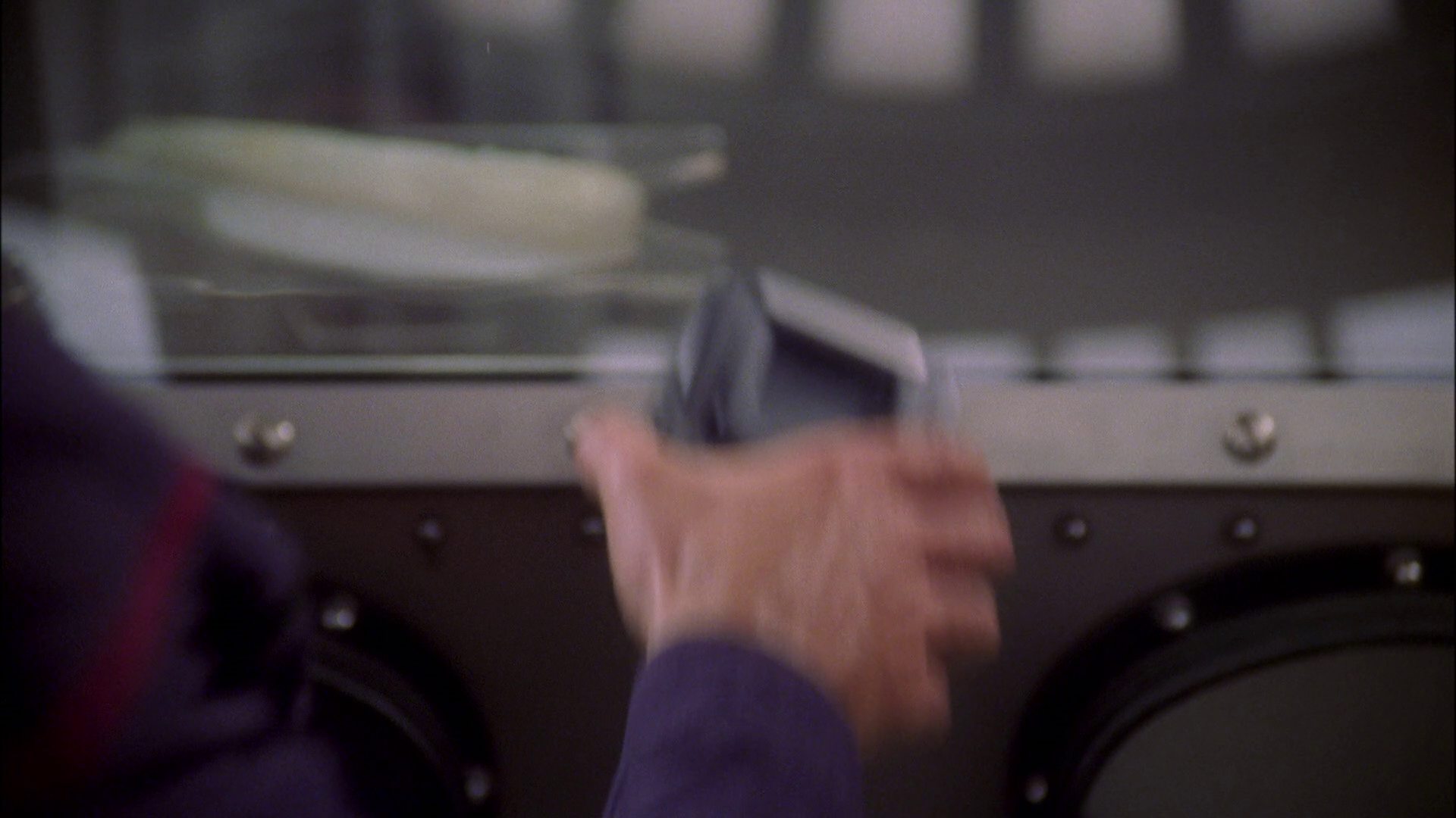 extant_StarTrek_ENT_1x22-VoxSola_2305.jpg