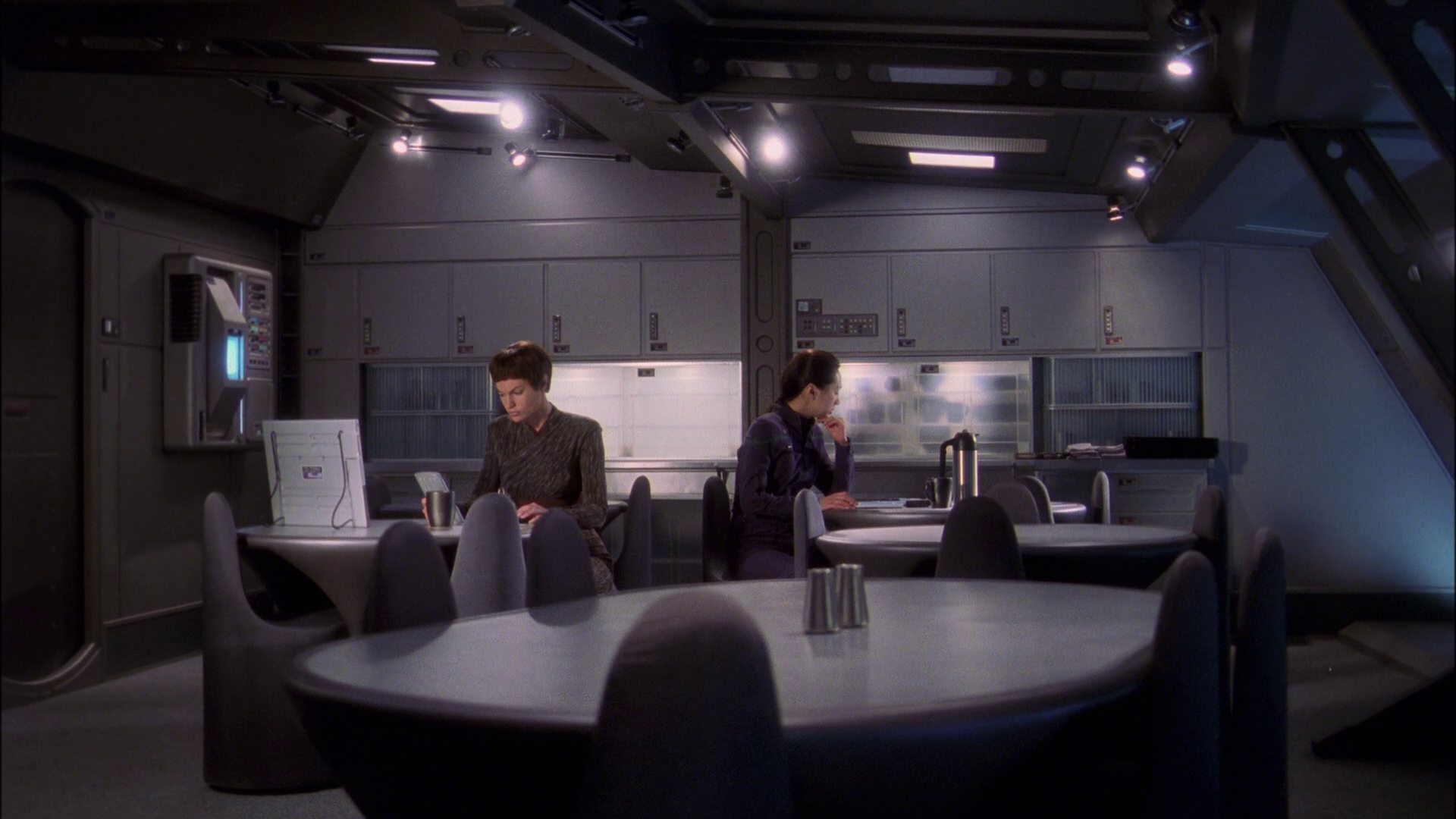 extant_StarTrek_ENT_1x22-VoxSola_2440.jpg