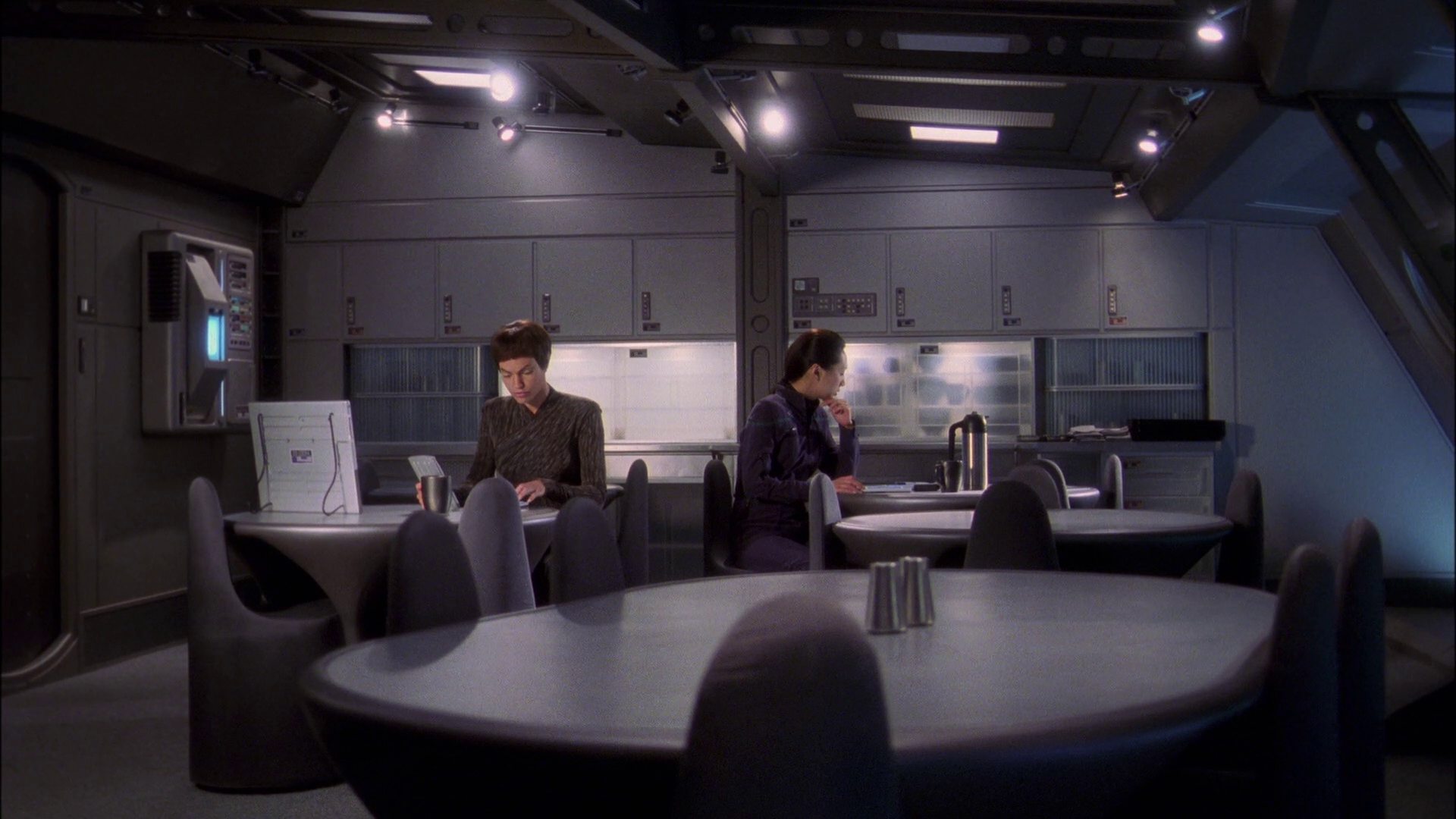 extant_StarTrek_ENT_1x22-VoxSola_2442.jpg