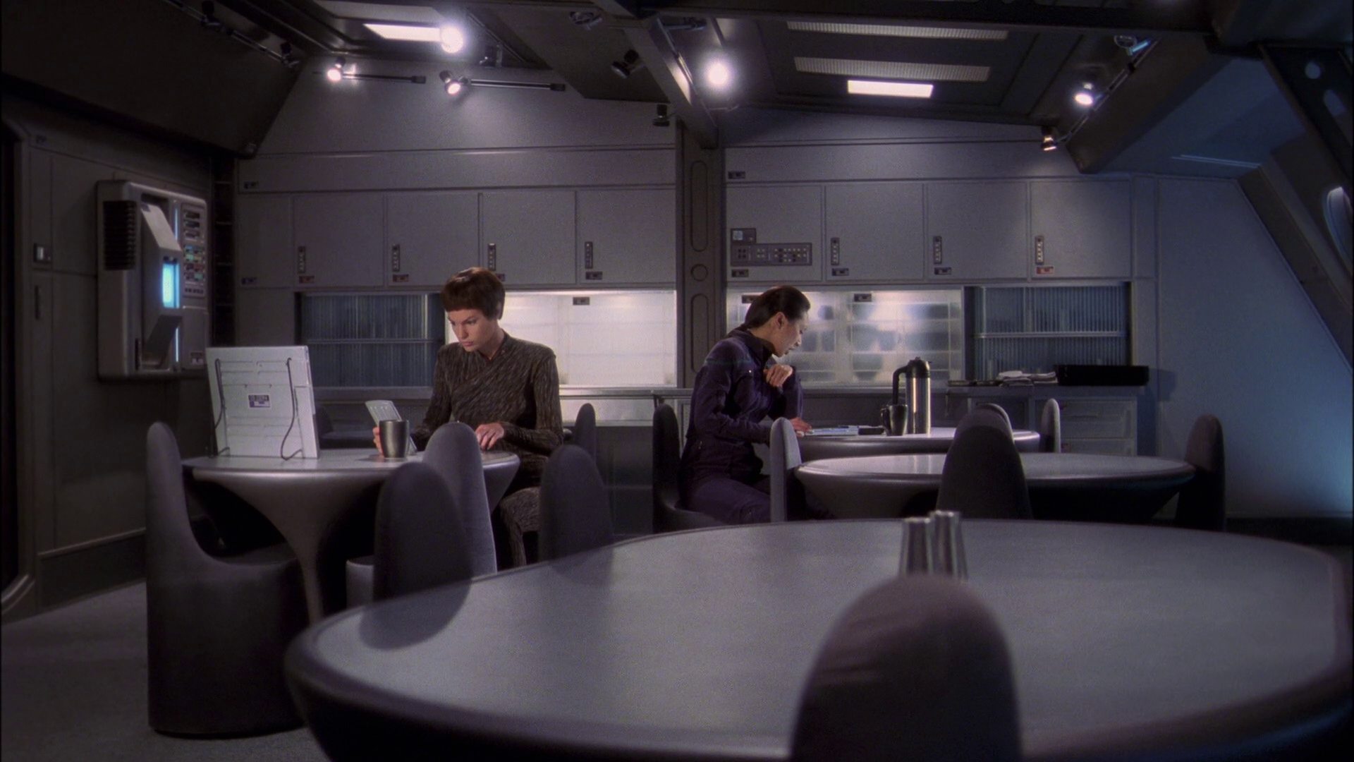 extant_StarTrek_ENT_1x22-VoxSola_2445.jpg