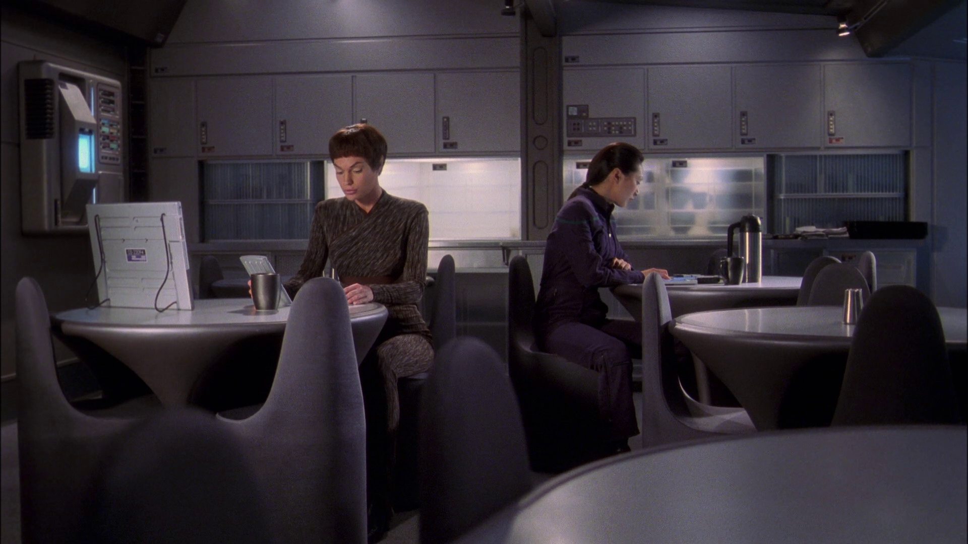 extant_StarTrek_ENT_1x22-VoxSola_2455.jpg