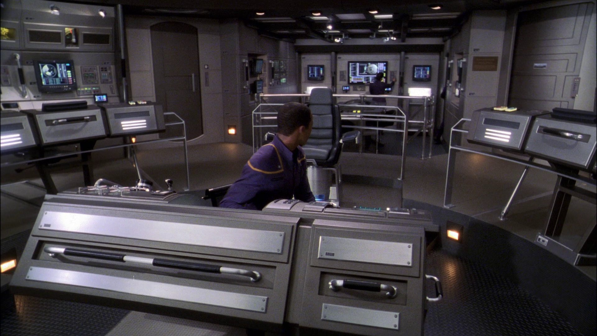 extant_StarTrek_ENT_1x22-VoxSola_2568.jpg