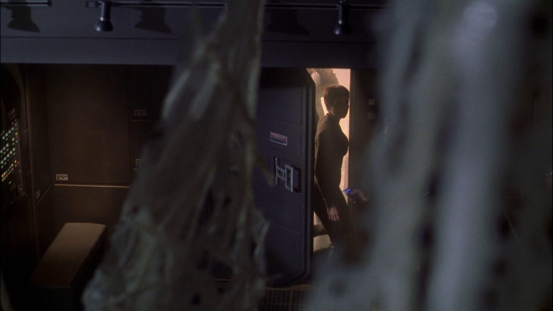 extant_StarTrek_ENT_1x22-VoxSola_3153.jpg
