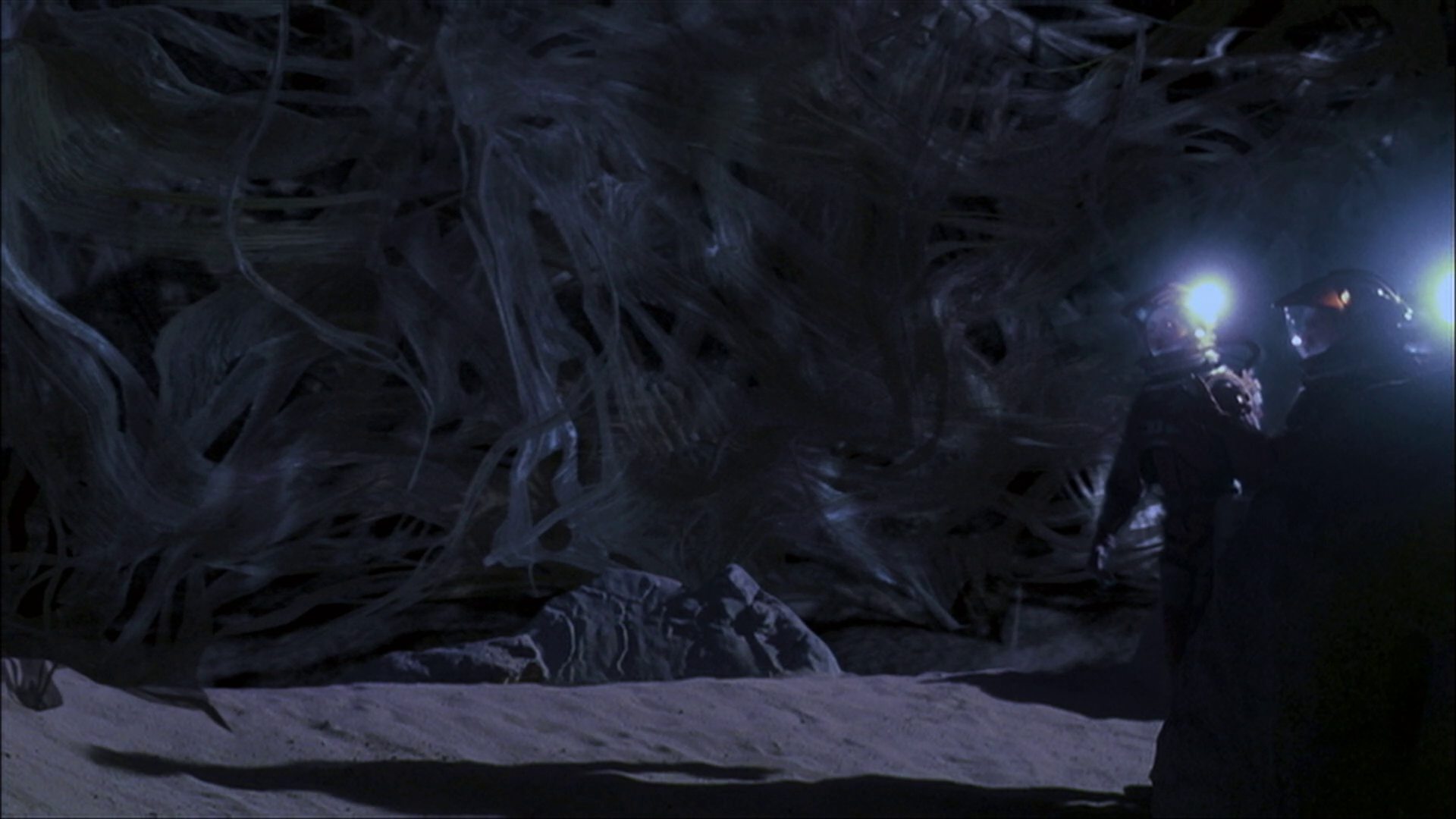 extant_StarTrek_ENT_1x22-VoxSola_3545.jpg