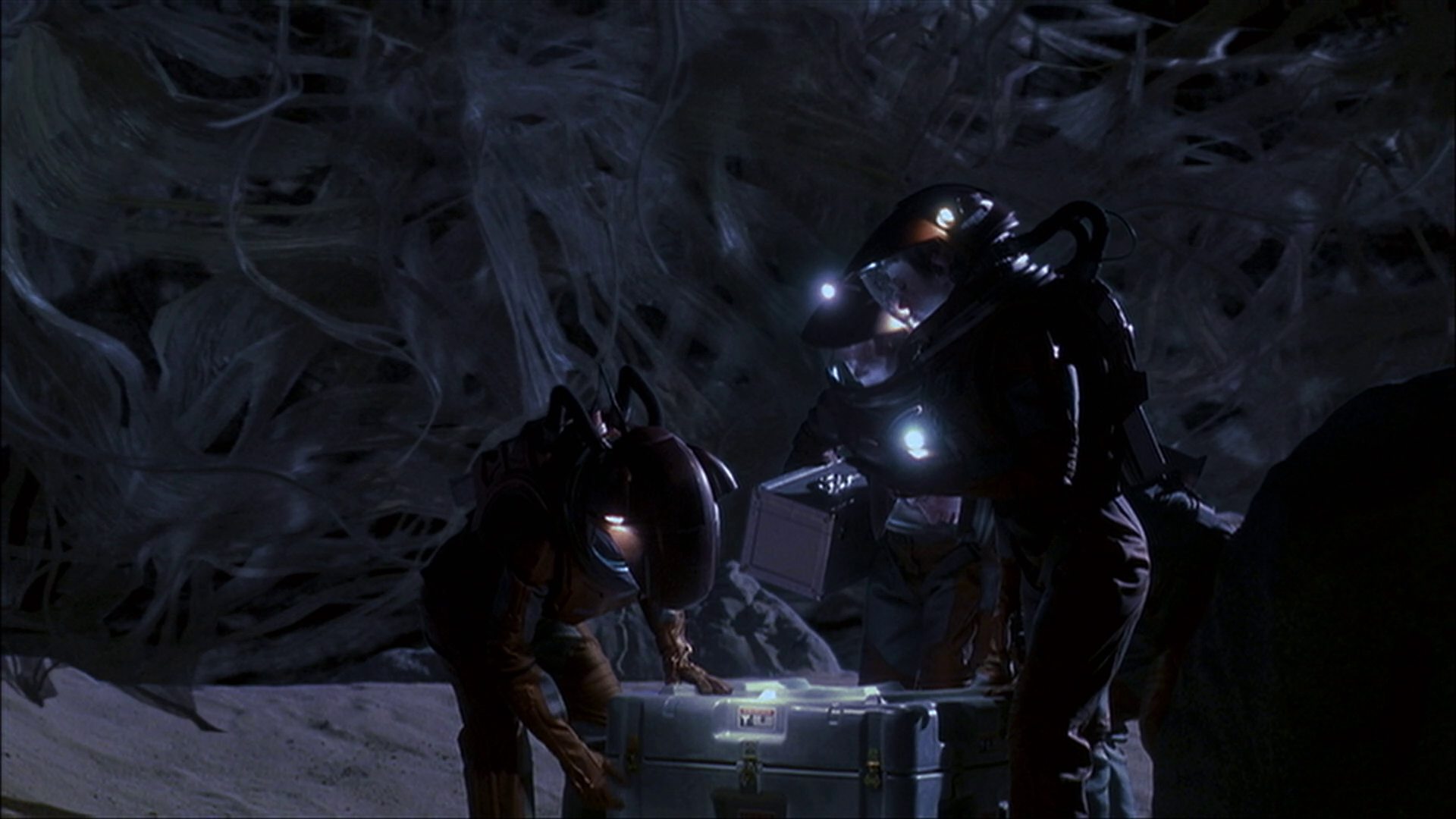 extant_StarTrek_ENT_1x22-VoxSola_3583.jpg
