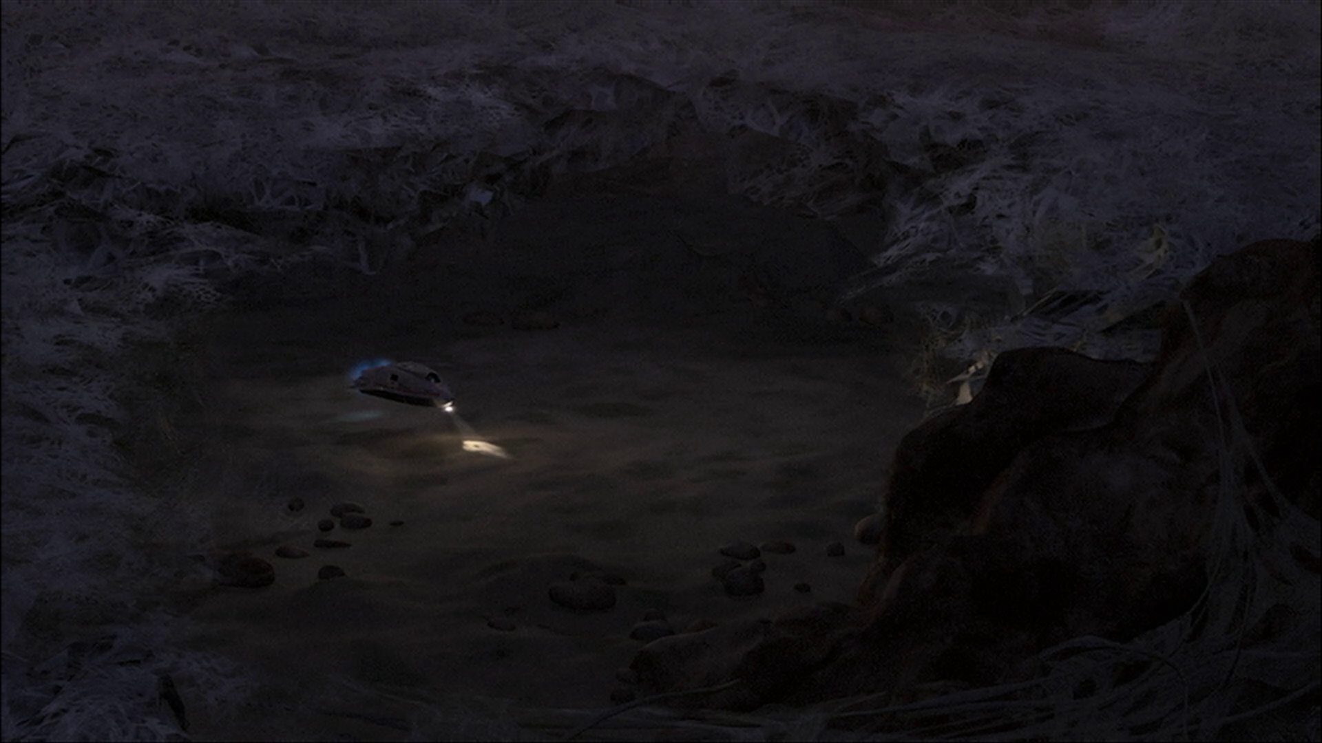 extant_StarTrek_ENT_1x22-VoxSola_3670.jpg