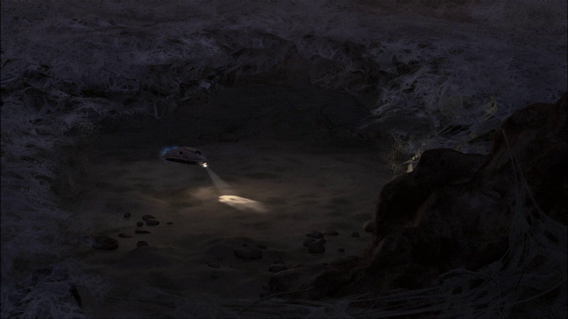 extant_StarTrek_ENT_1x22-VoxSola_3671.jpg