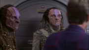 extant_StarTrek_ENT_1x22-VoxSola_0101.jpg