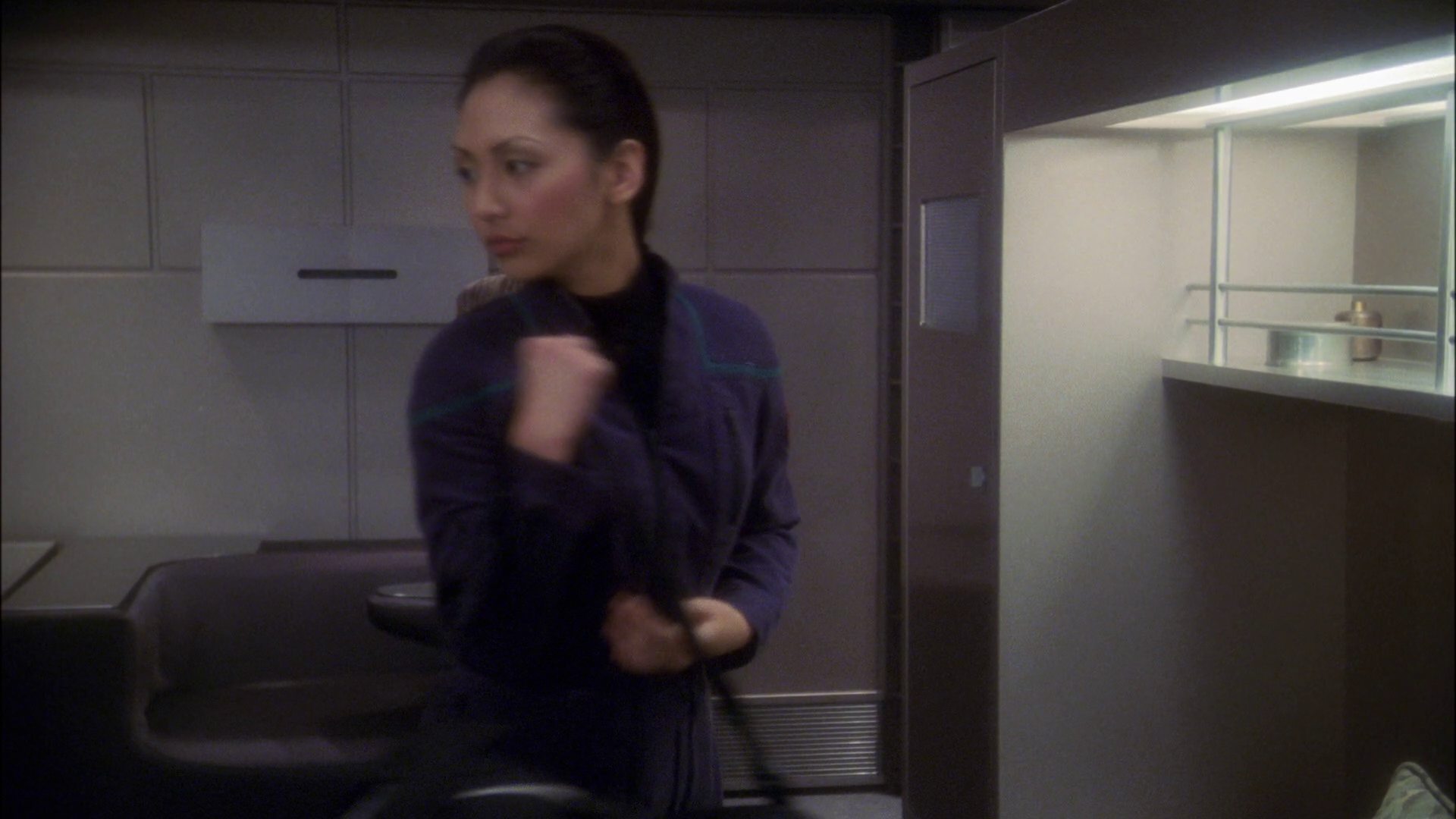 extant_StarTrek_ENT_1x23-FallenHero_0437.jpg