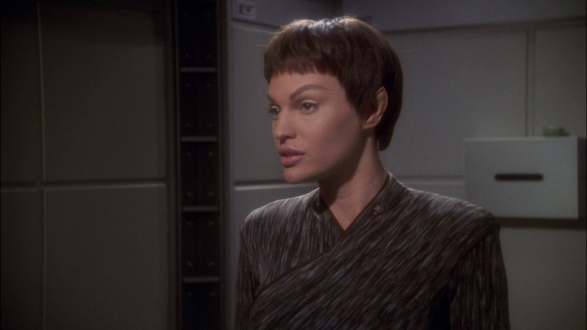 extant_StarTrek_ENT_1x23-FallenHero_0452.jpg