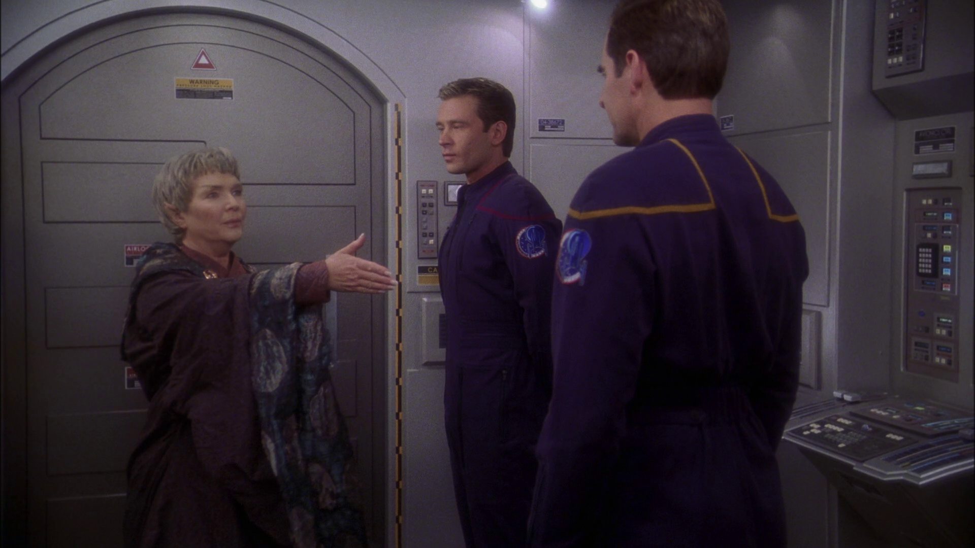 extant_StarTrek_ENT_1x23-FallenHero_0673.jpg