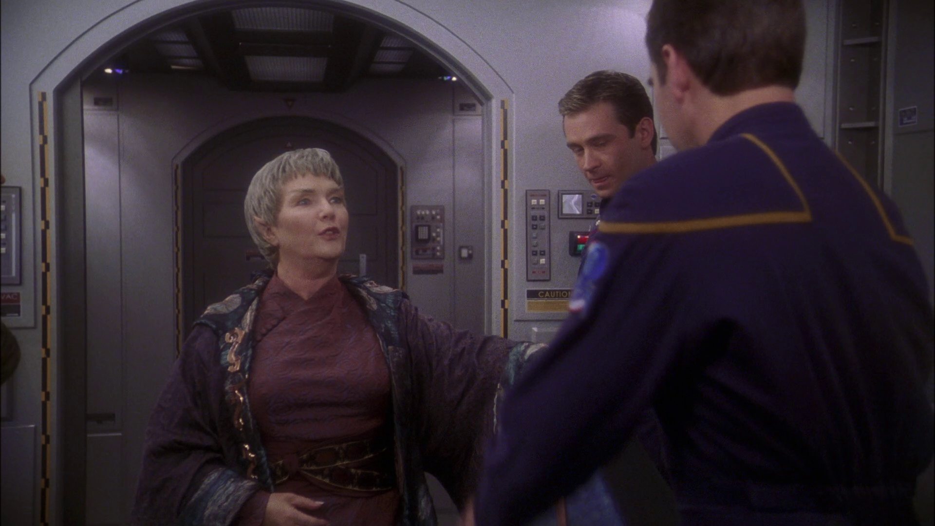 extant_StarTrek_ENT_1x23-FallenHero_0688.jpg
