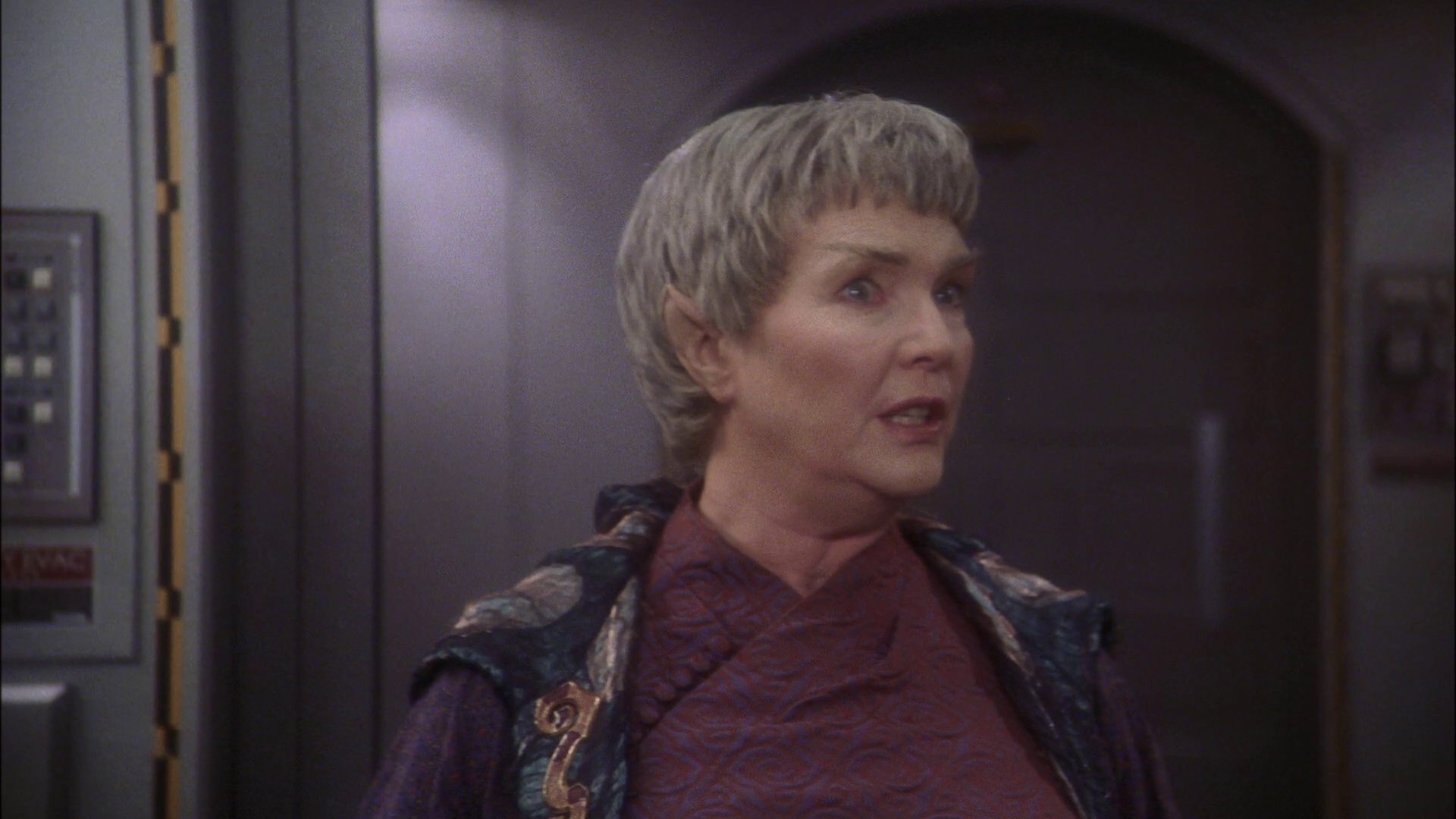 extant_StarTrek_ENT_1x23-FallenHero_0716.jpg