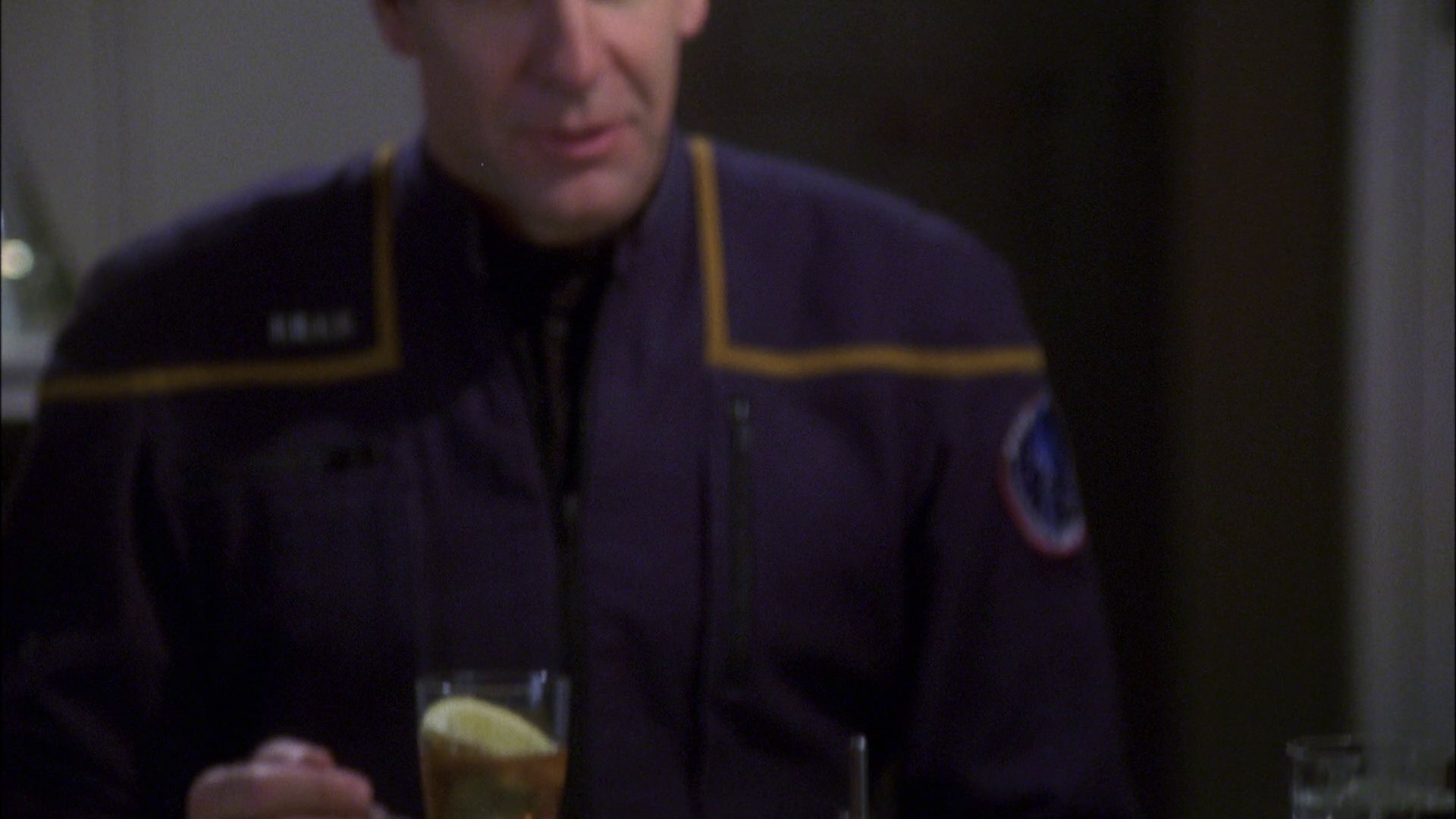 extant_StarTrek_ENT_1x23-FallenHero_0725.jpg