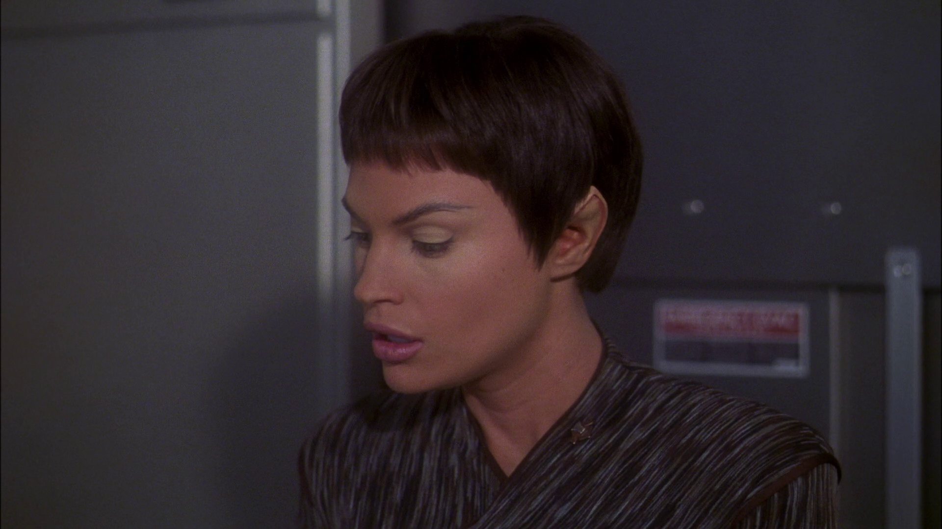 extant_StarTrek_ENT_1x23-FallenHero_0870.jpg