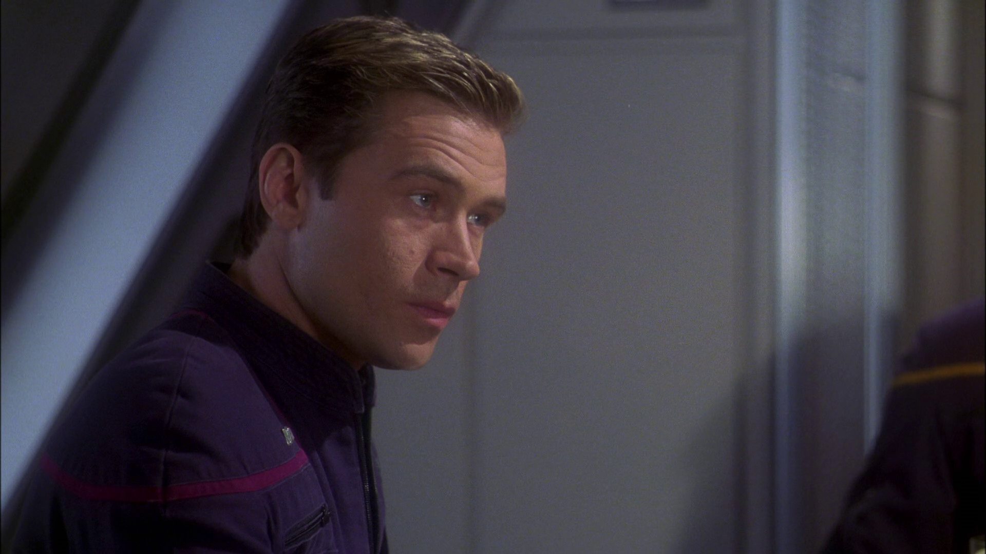 extant_StarTrek_ENT_1x23-FallenHero_0910.jpg