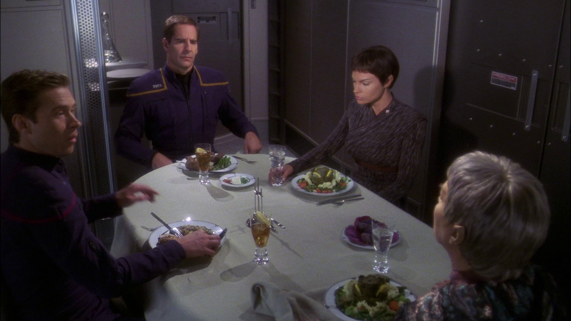 extant_StarTrek_ENT_1x23-FallenHero_0926.jpg