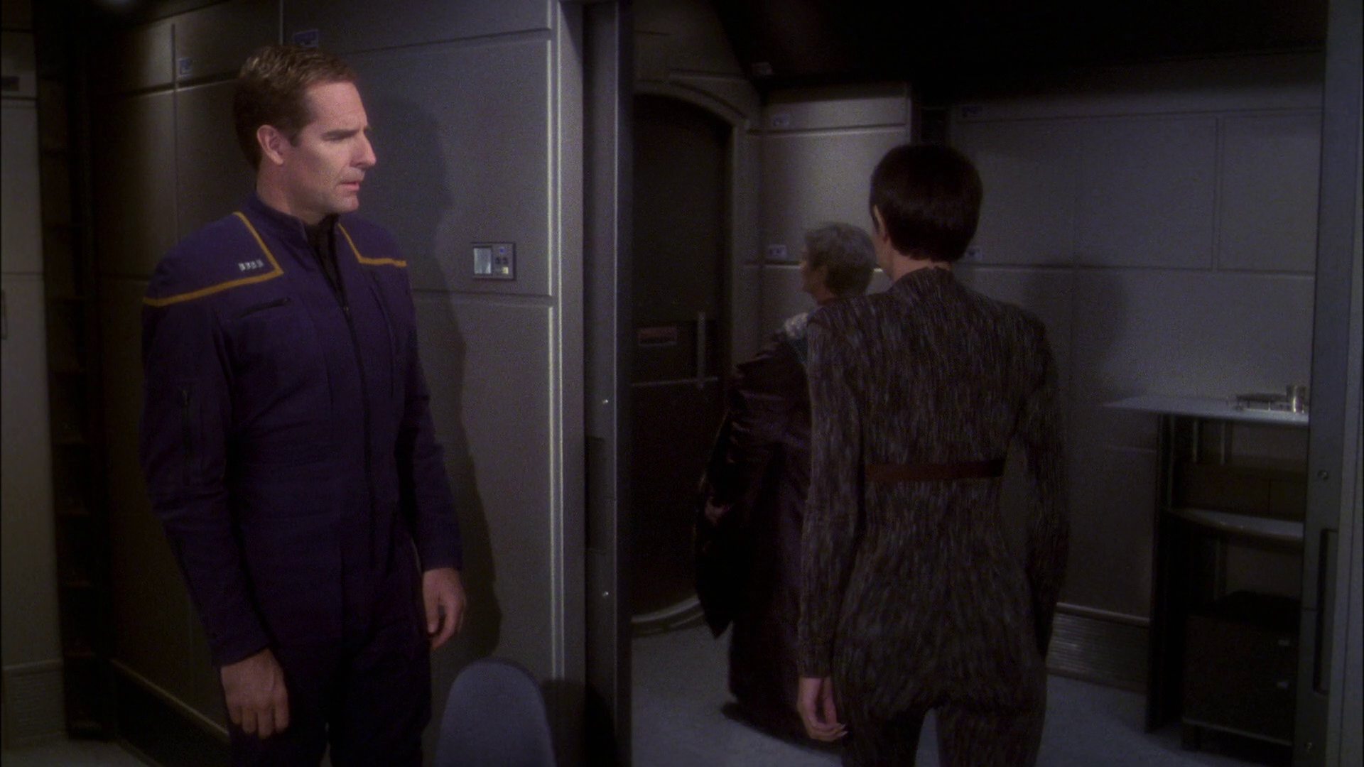 extant_StarTrek_ENT_1x23-FallenHero_0940.jpg