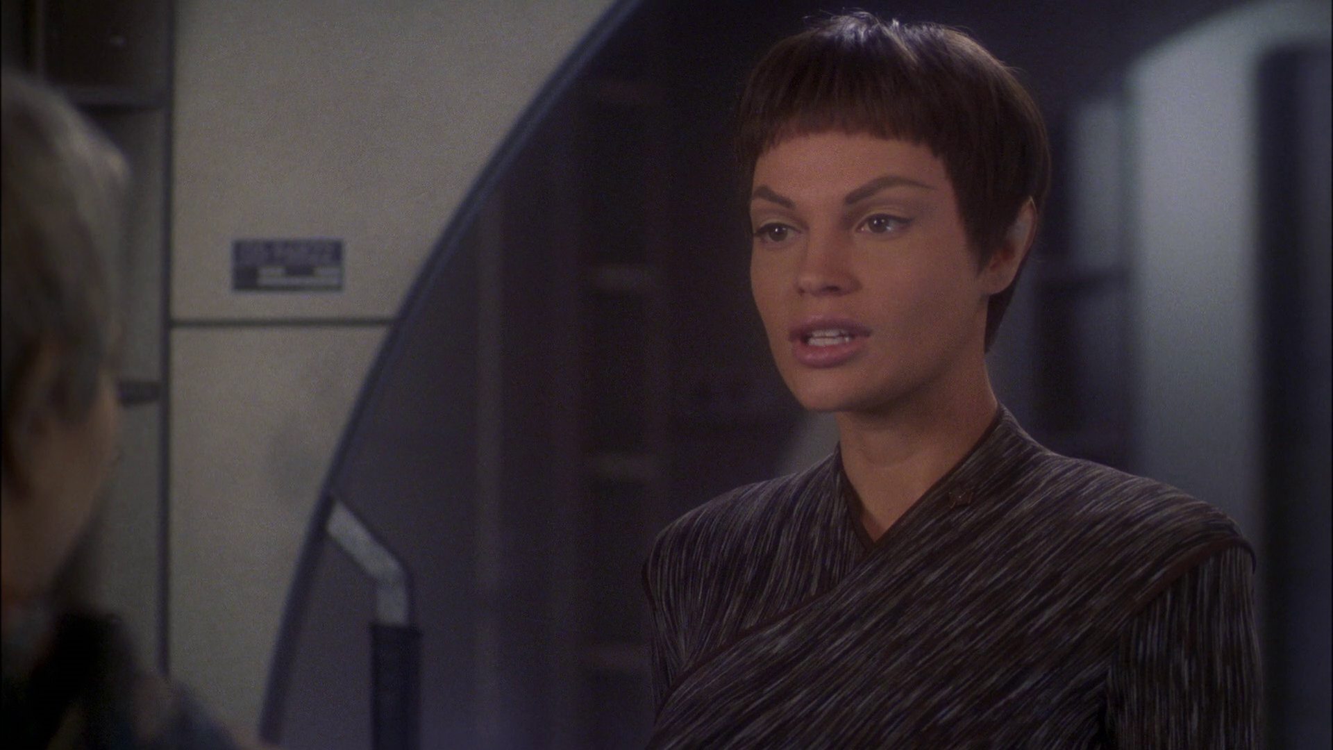 extant_StarTrek_ENT_1x23-FallenHero_1002.jpg