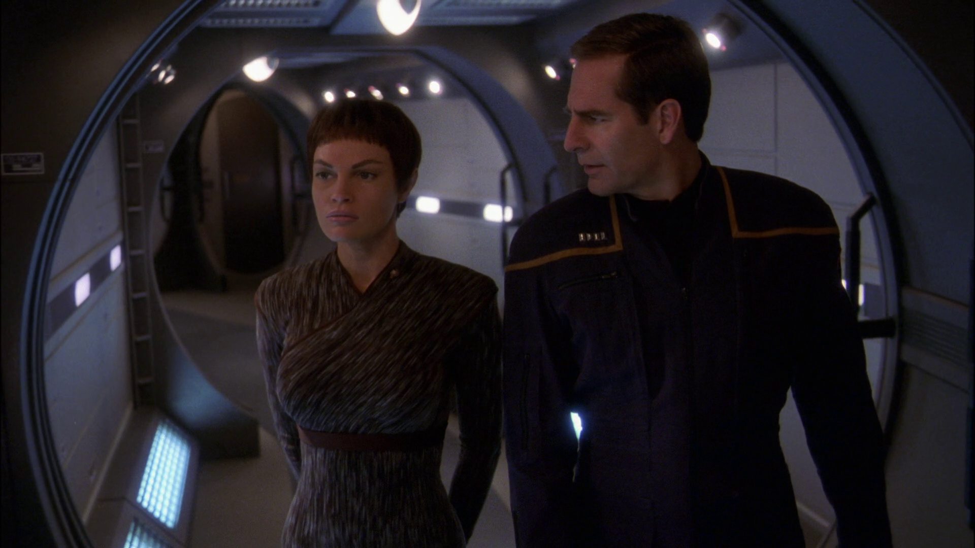 extant_StarTrek_ENT_1x23-FallenHero_1109.jpg
