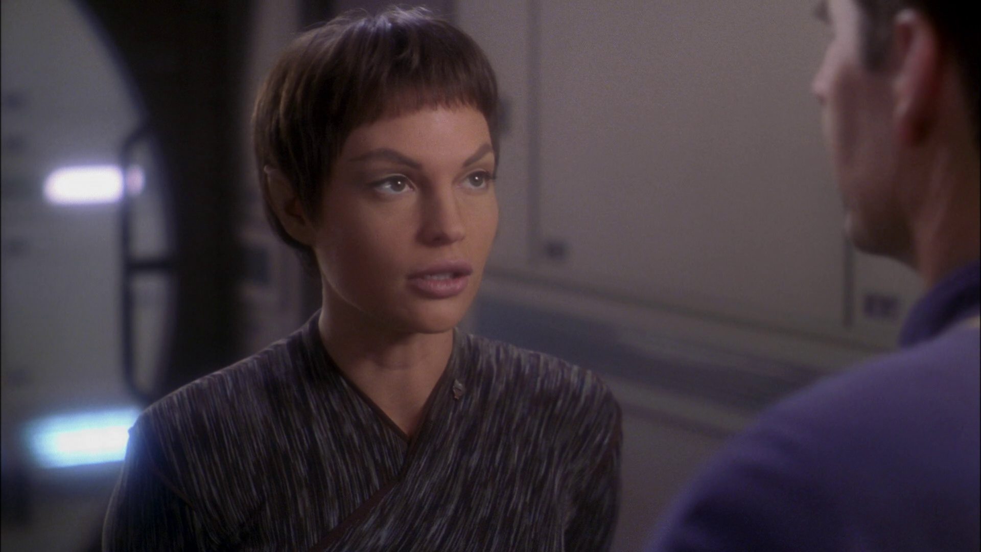 extant_StarTrek_ENT_1x23-FallenHero_1123.jpg