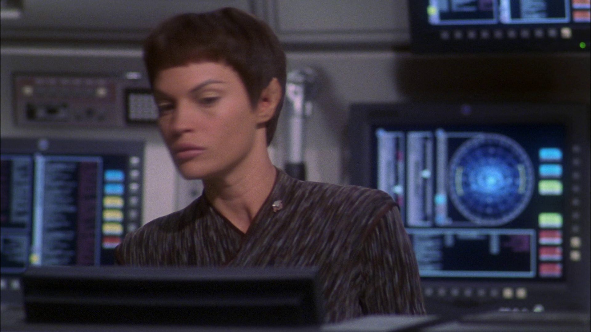 extant_StarTrek_ENT_1x23-FallenHero_1360.jpg