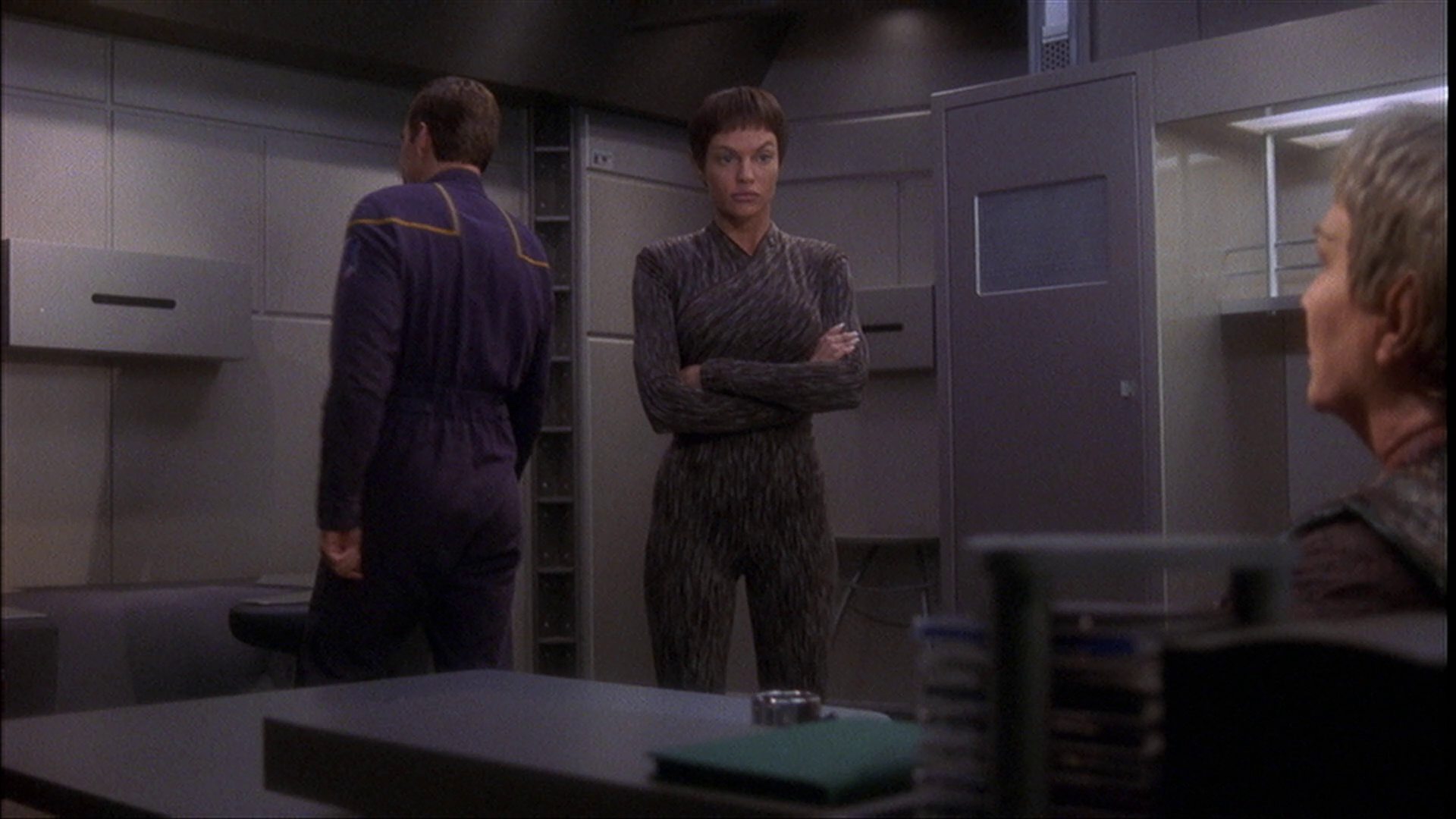 extant_StarTrek_ENT_1x23-FallenHero_1474.jpg