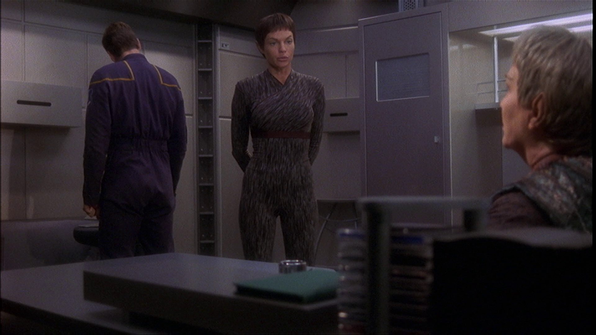 extant_StarTrek_ENT_1x23-FallenHero_1477.jpg
