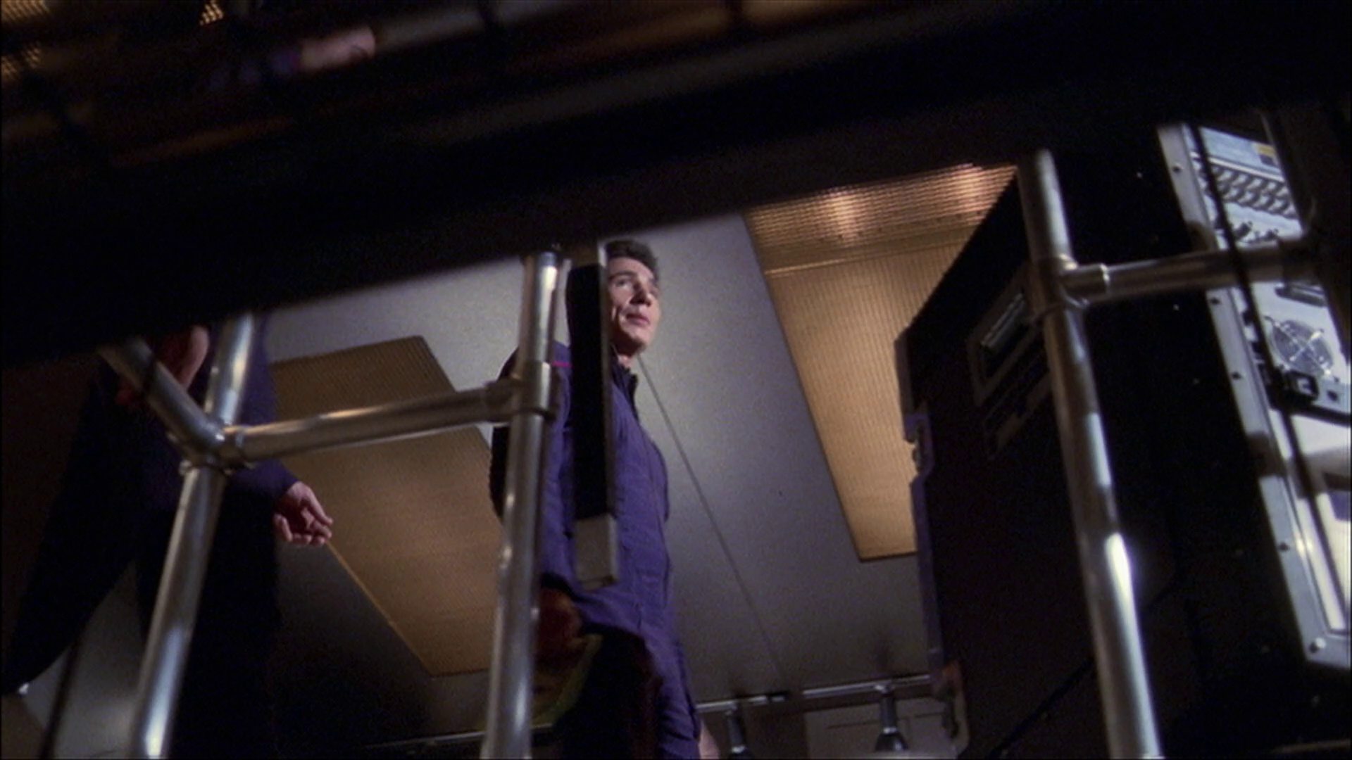 extant_StarTrek_ENT_1x23-FallenHero_1683.jpg