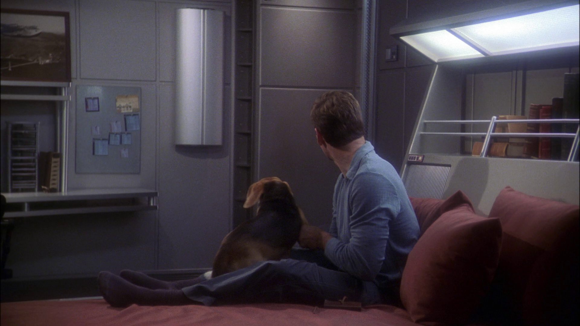 extant_StarTrek_ENT_1x23-FallenHero_1983.jpg