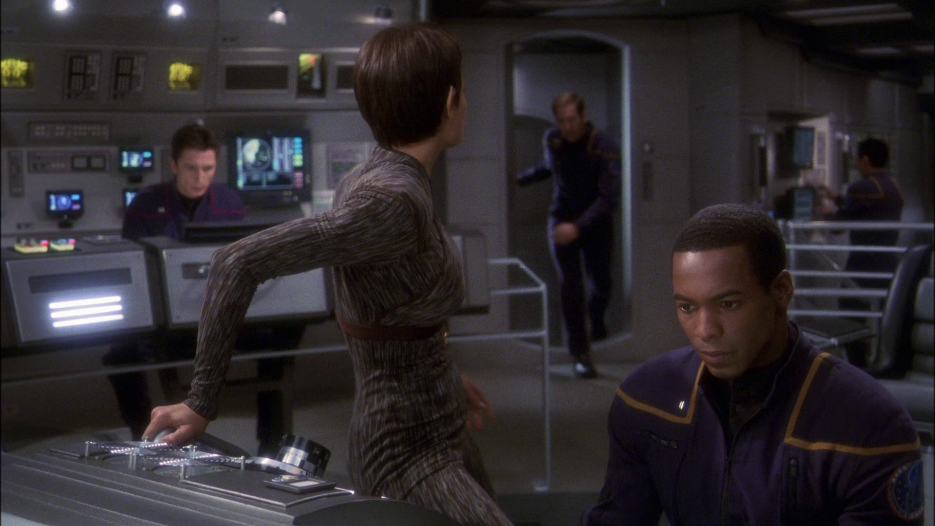 extant_StarTrek_ENT_1x23-FallenHero_2207.jpg