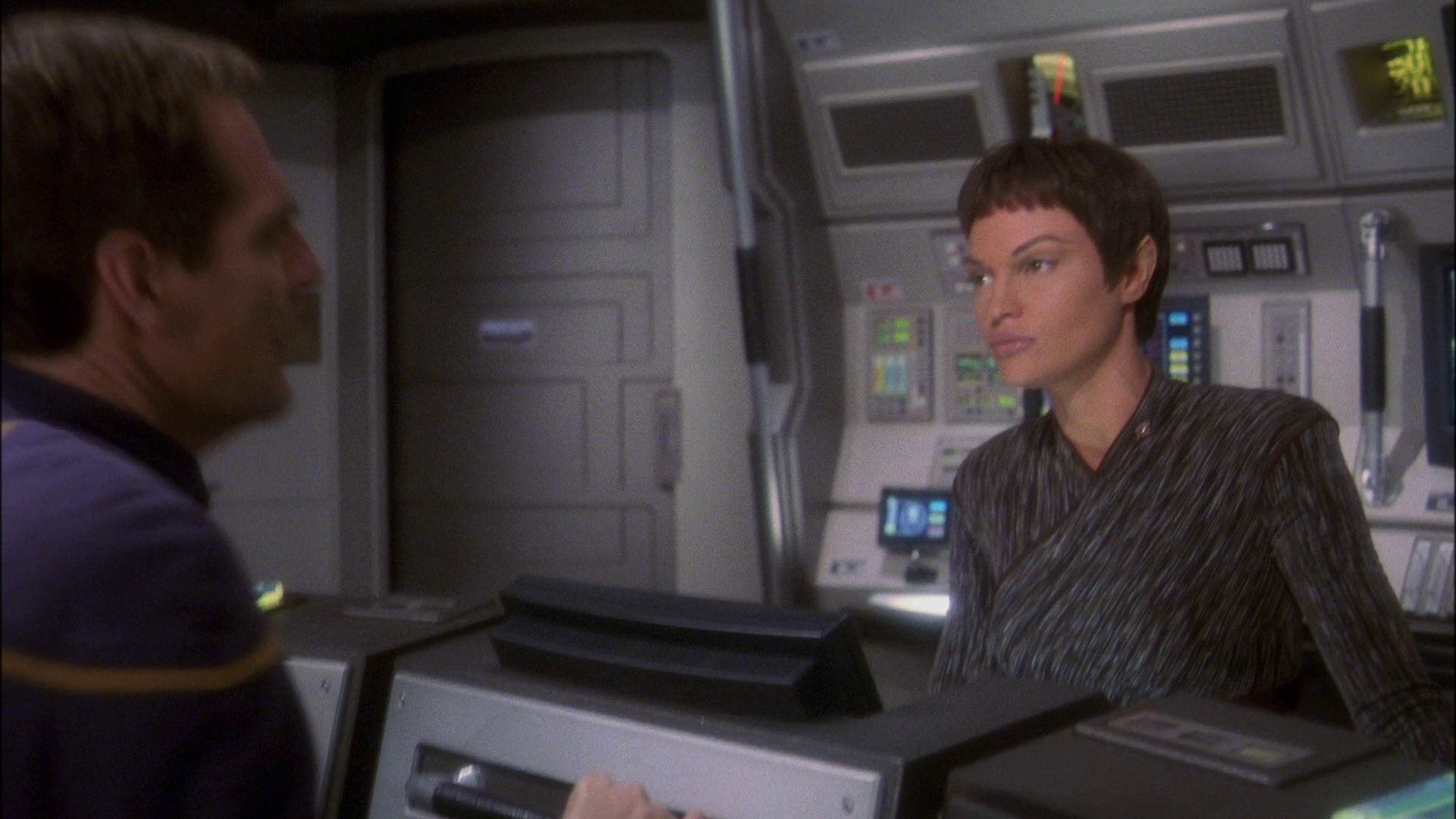 extant_StarTrek_ENT_1x23-FallenHero_2241.jpg