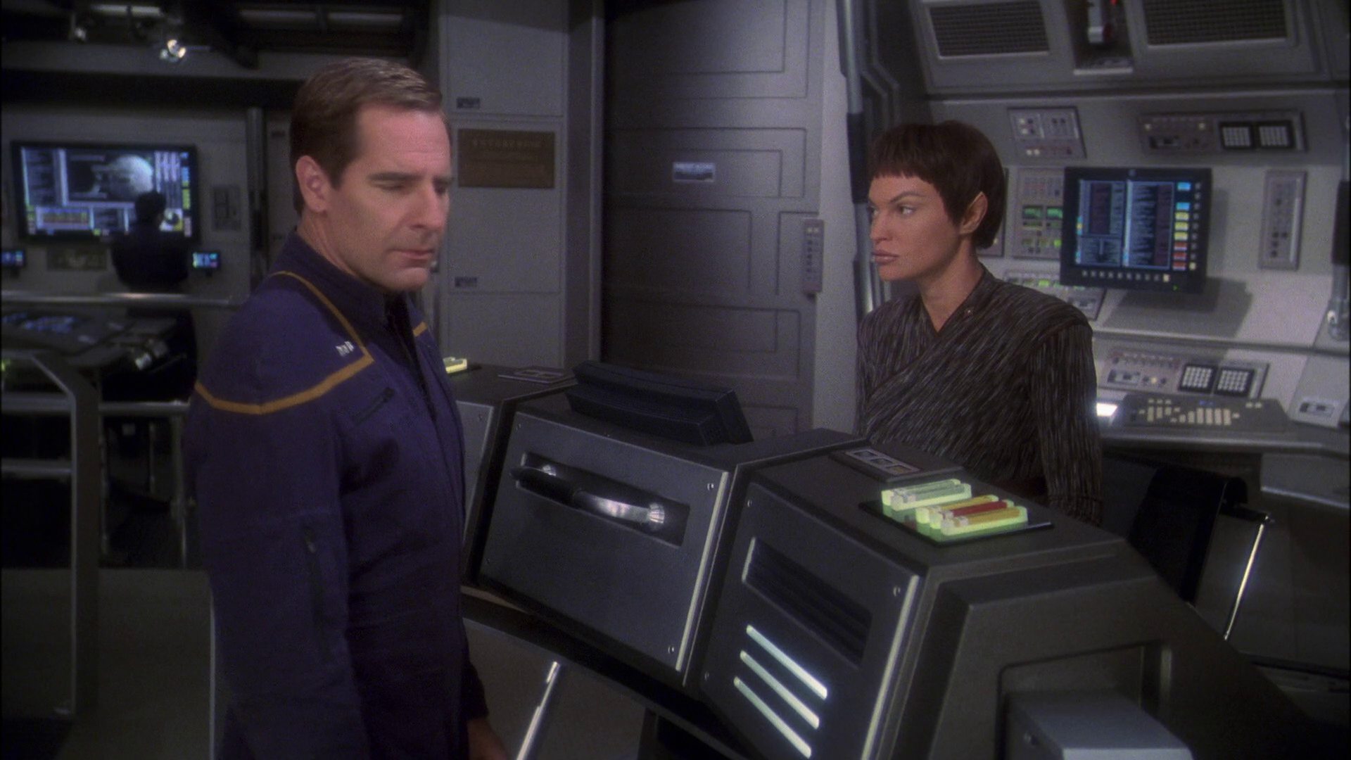 extant_StarTrek_ENT_1x23-FallenHero_3086.jpg