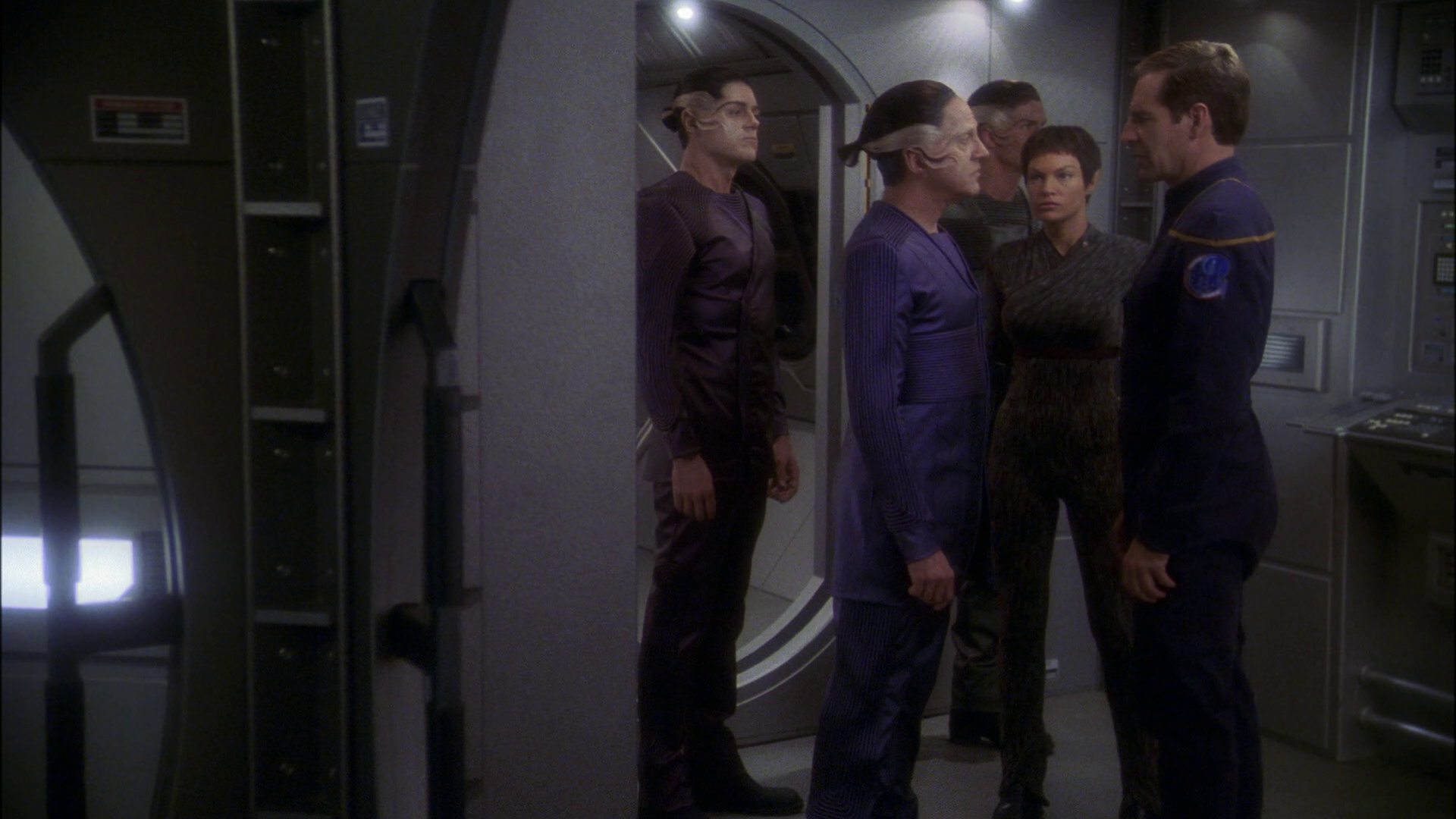 extant_StarTrek_ENT_1x23-FallenHero_3231.jpg