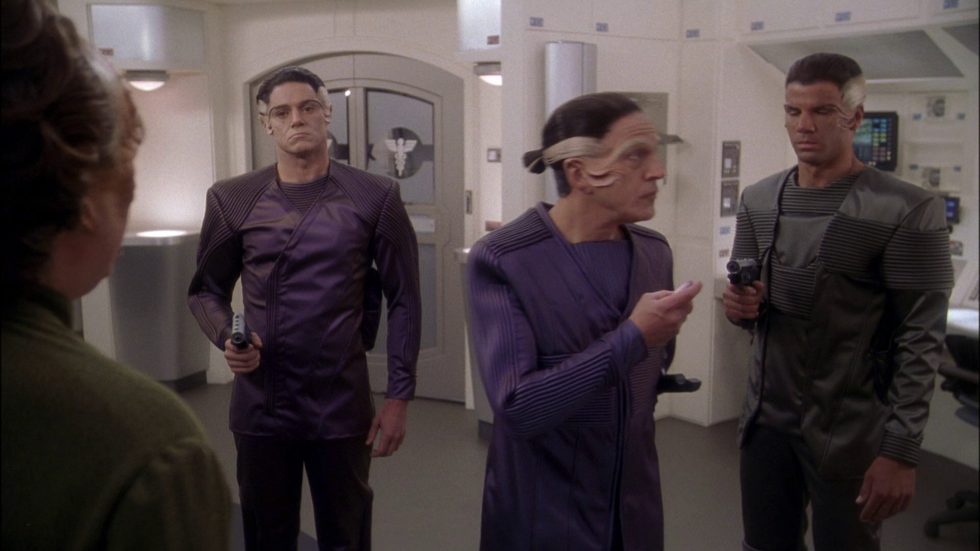 extant_StarTrek_ENT_1x23-FallenHero_3324.jpg