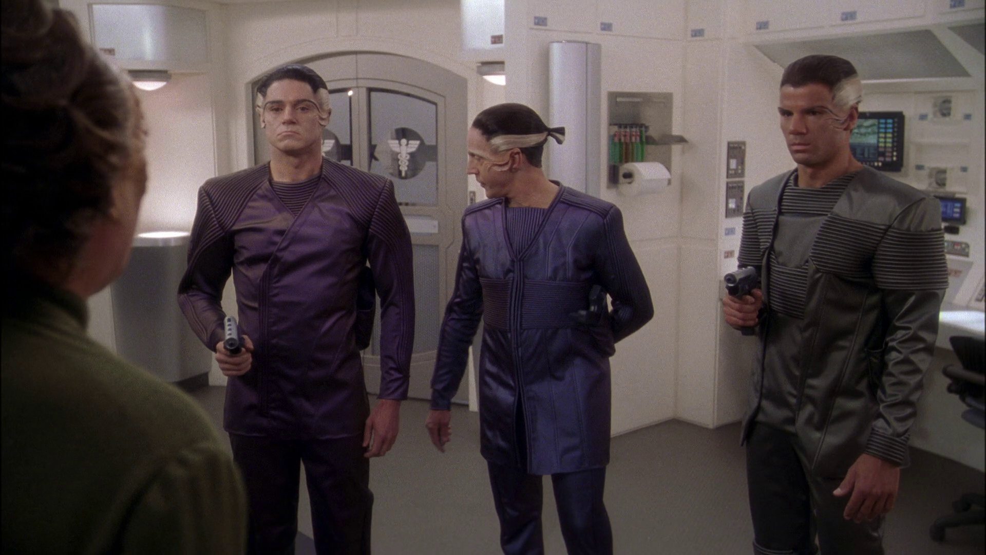 extant_StarTrek_ENT_1x23-FallenHero_3342.jpg