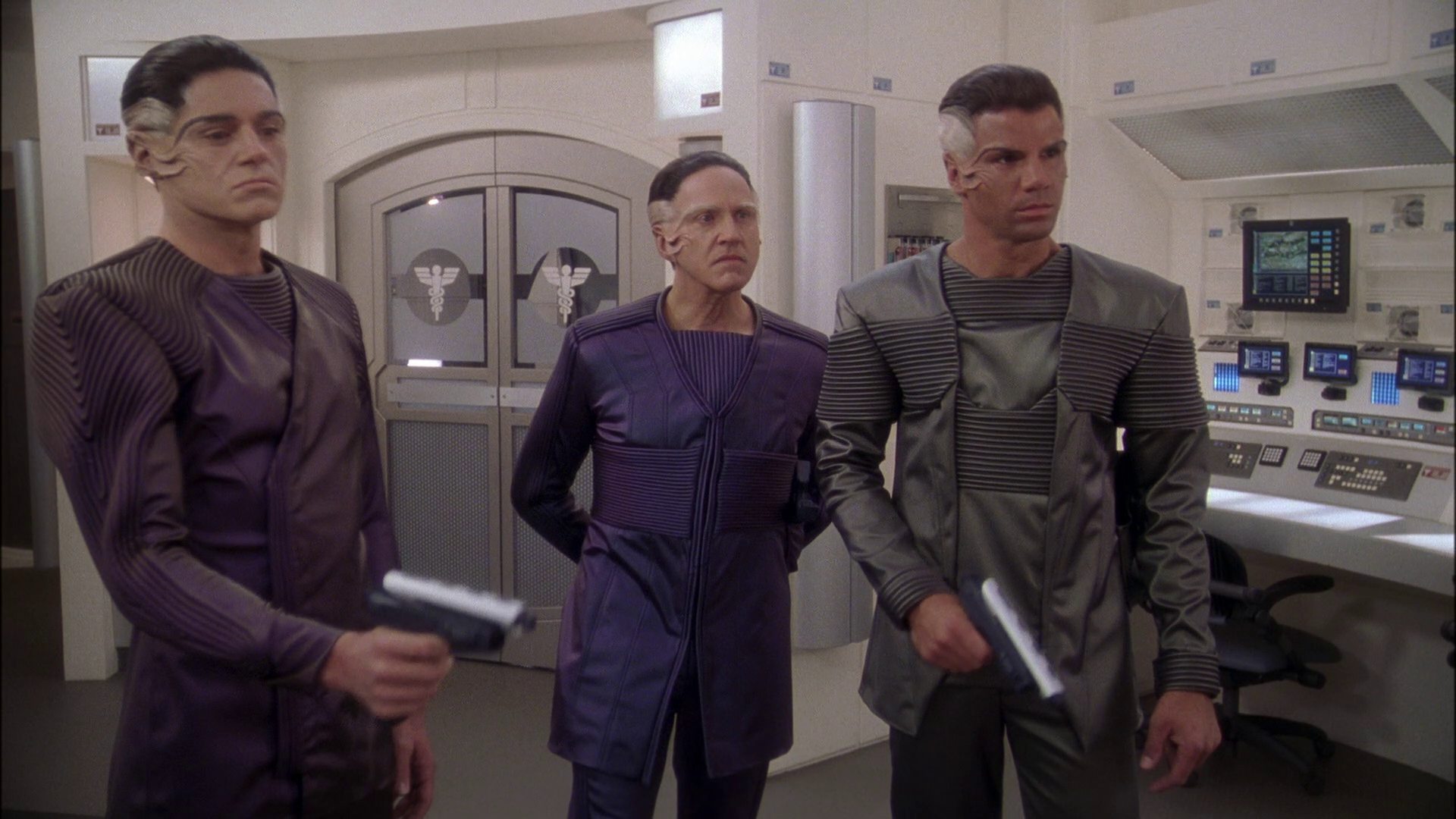 extant_StarTrek_ENT_1x23-FallenHero_3360.jpg