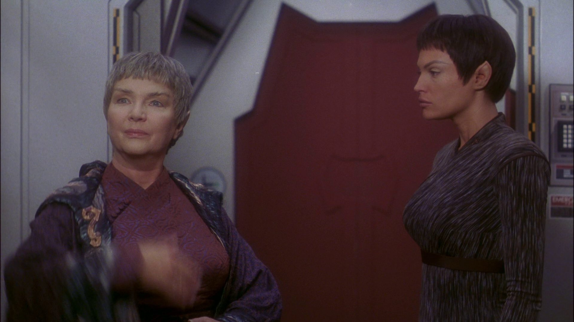 extant_StarTrek_ENT_1x23-FallenHero_3623.jpg