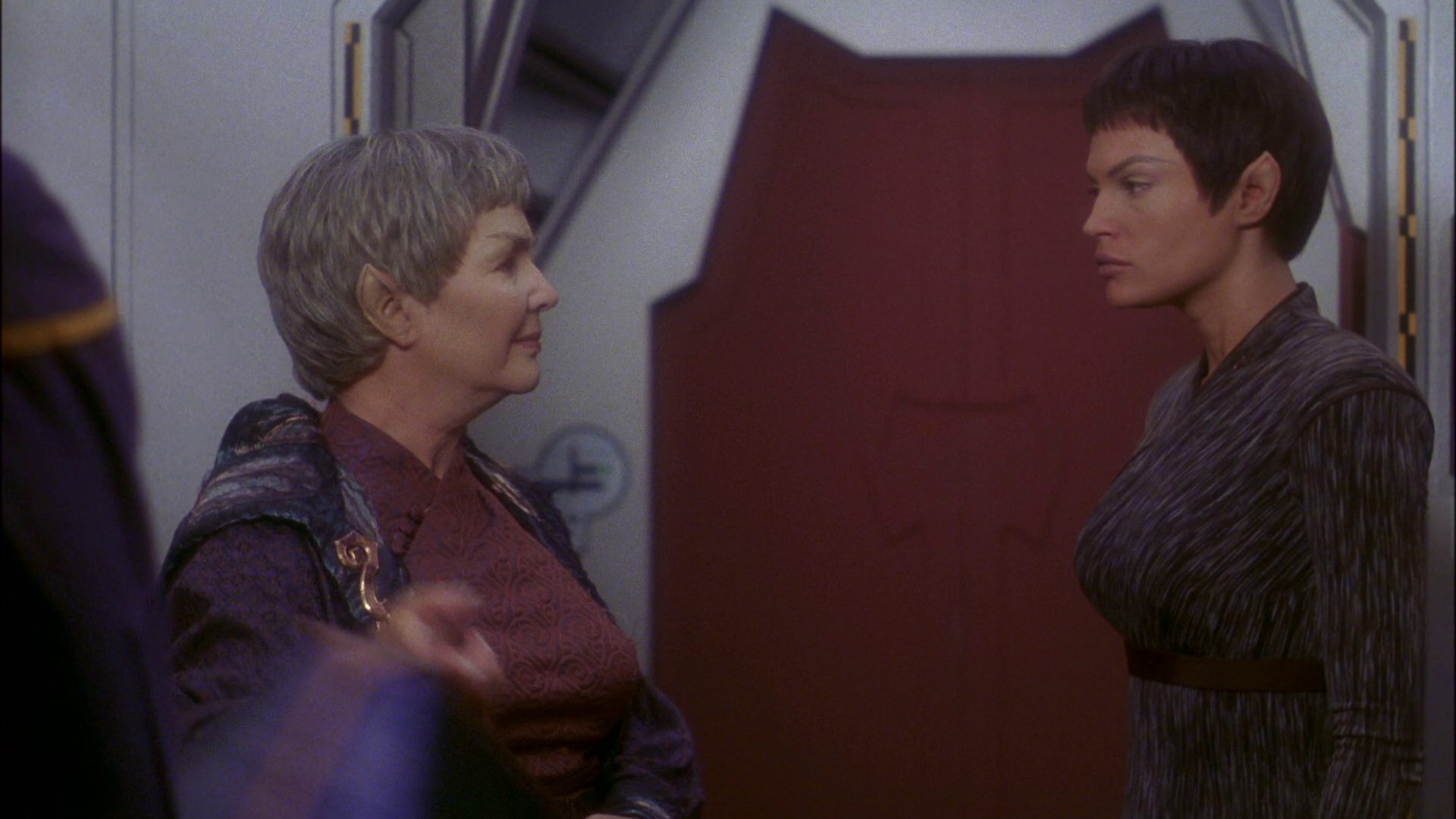 extant_StarTrek_ENT_1x23-FallenHero_3640.jpg