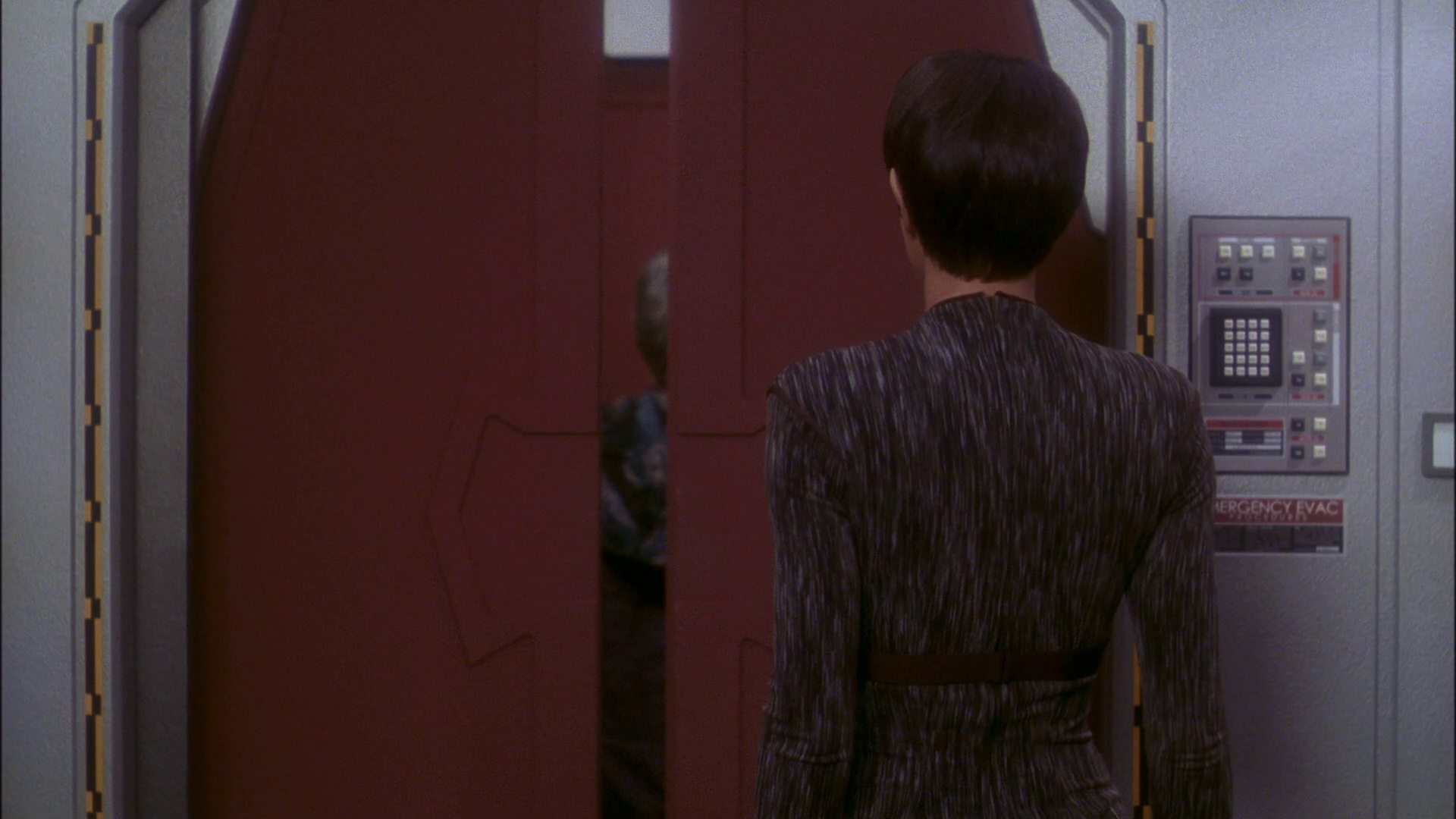 extant_StarTrek_ENT_1x23-FallenHero_3662.jpg