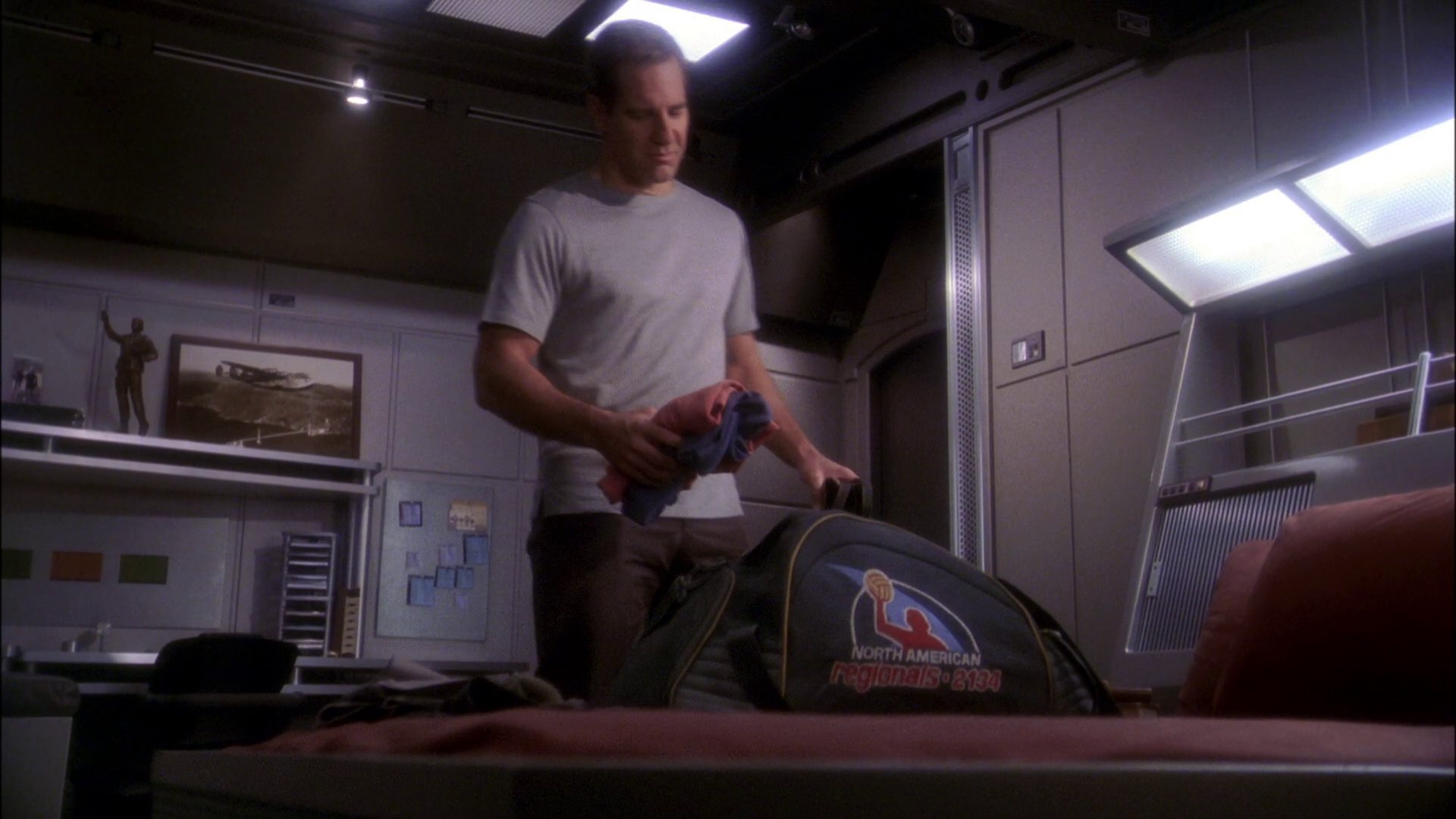 extant_StarTrek_ENT_1x24-DesertCrossing_0029.jpg