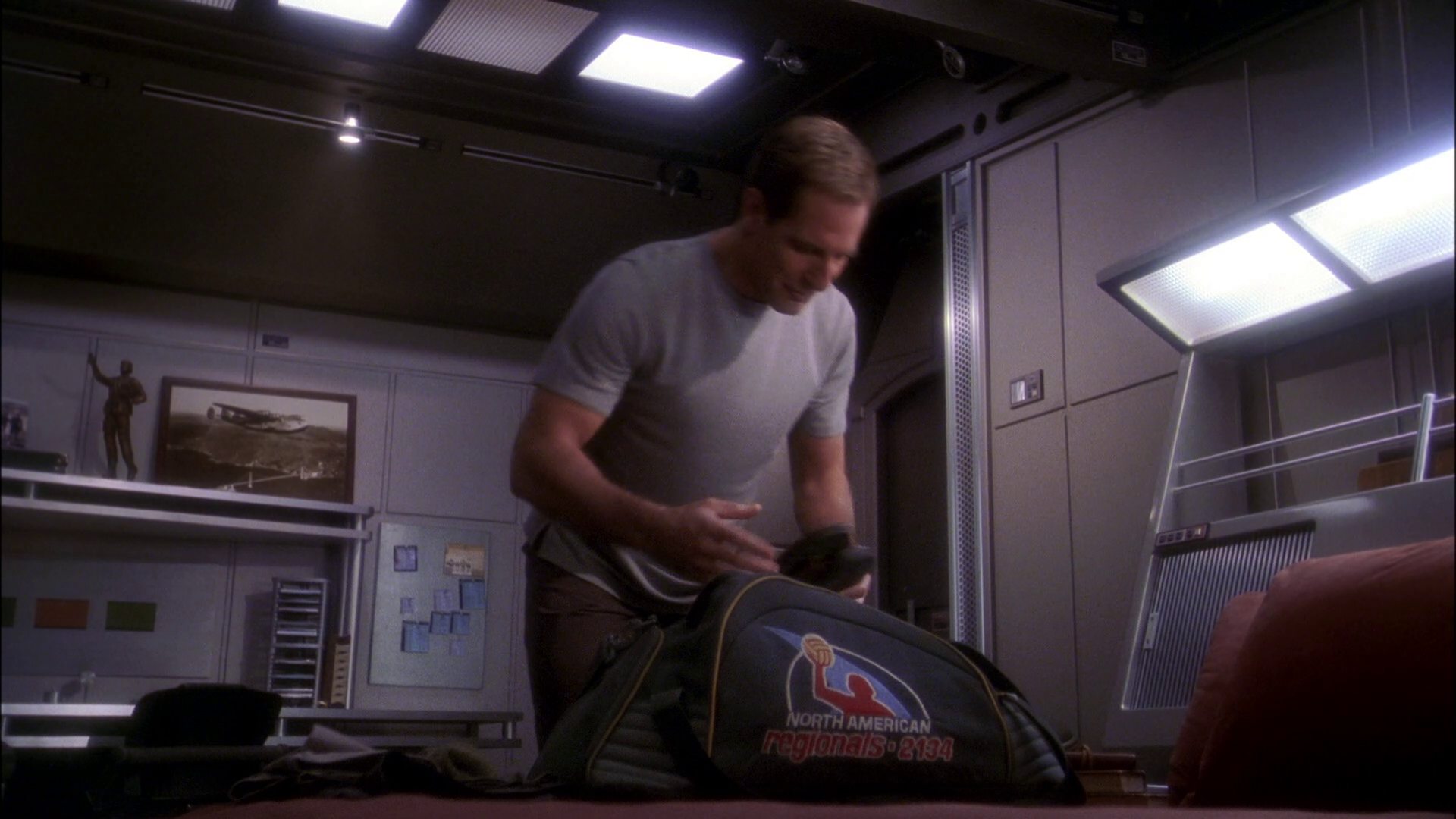 extant_StarTrek_ENT_1x24-DesertCrossing_0032.jpg