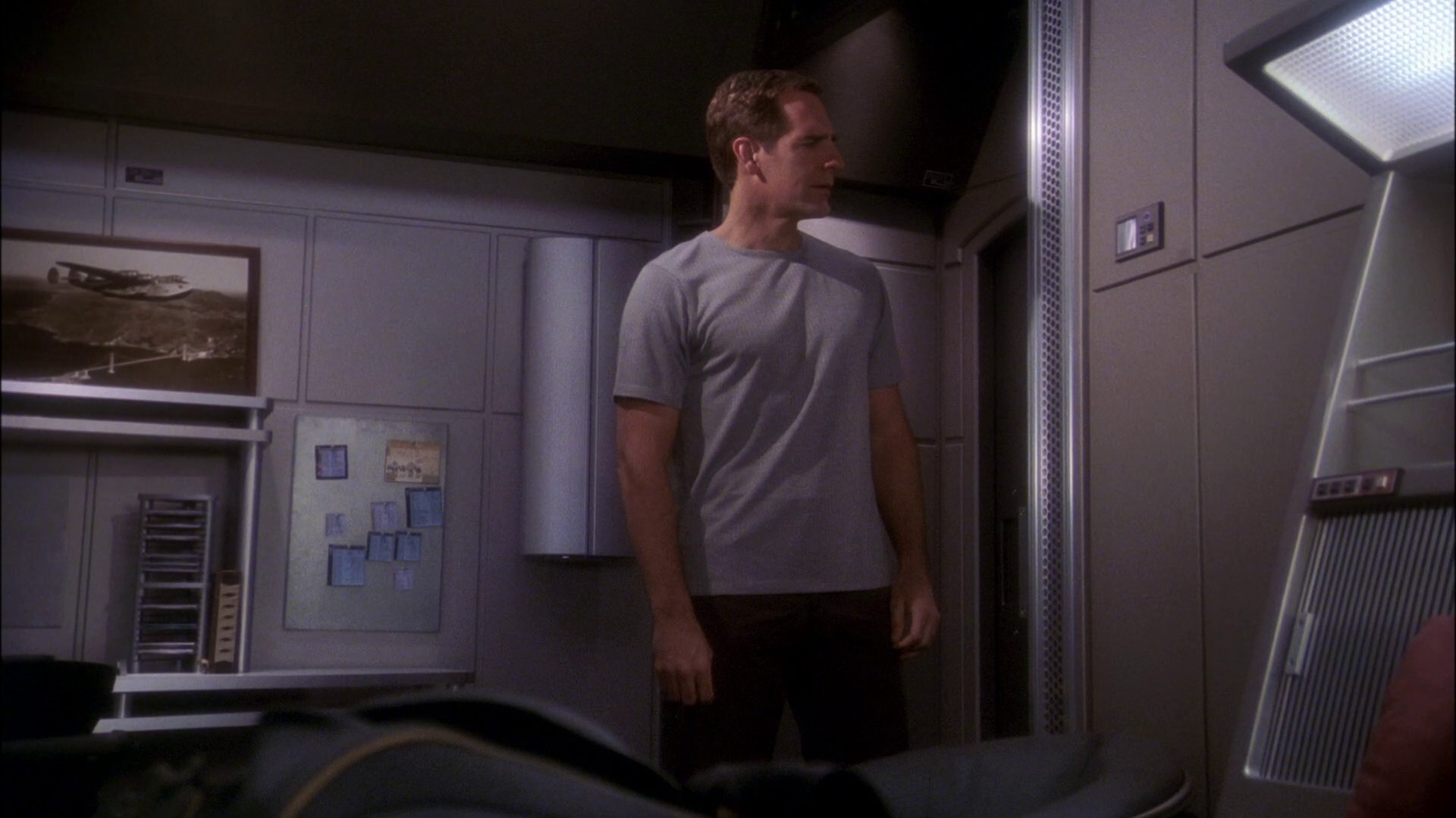 extant_StarTrek_ENT_1x24-DesertCrossing_0049.jpg