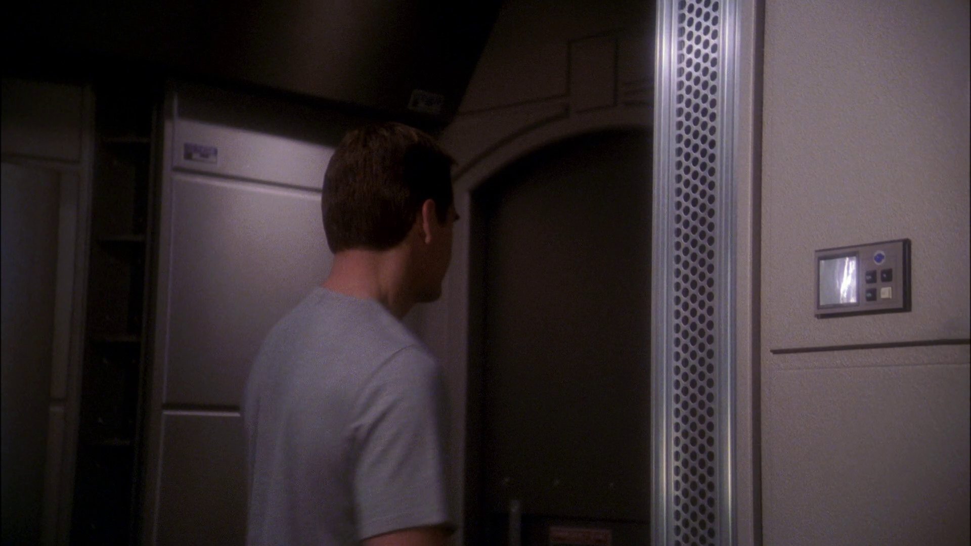 extant_StarTrek_ENT_1x24-DesertCrossing_0074.jpg