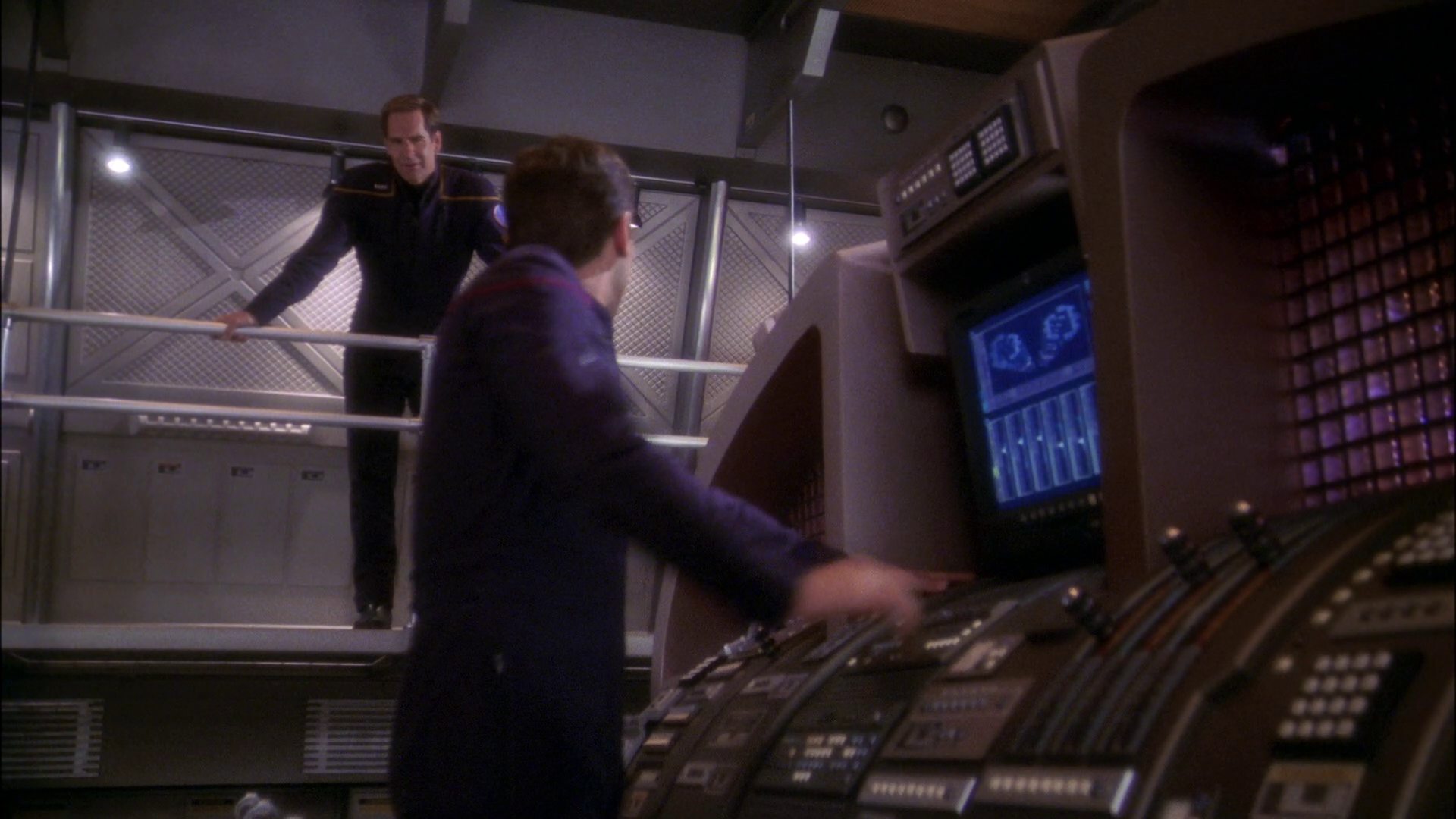 extant_StarTrek_ENT_1x24-DesertCrossing_0349.jpg