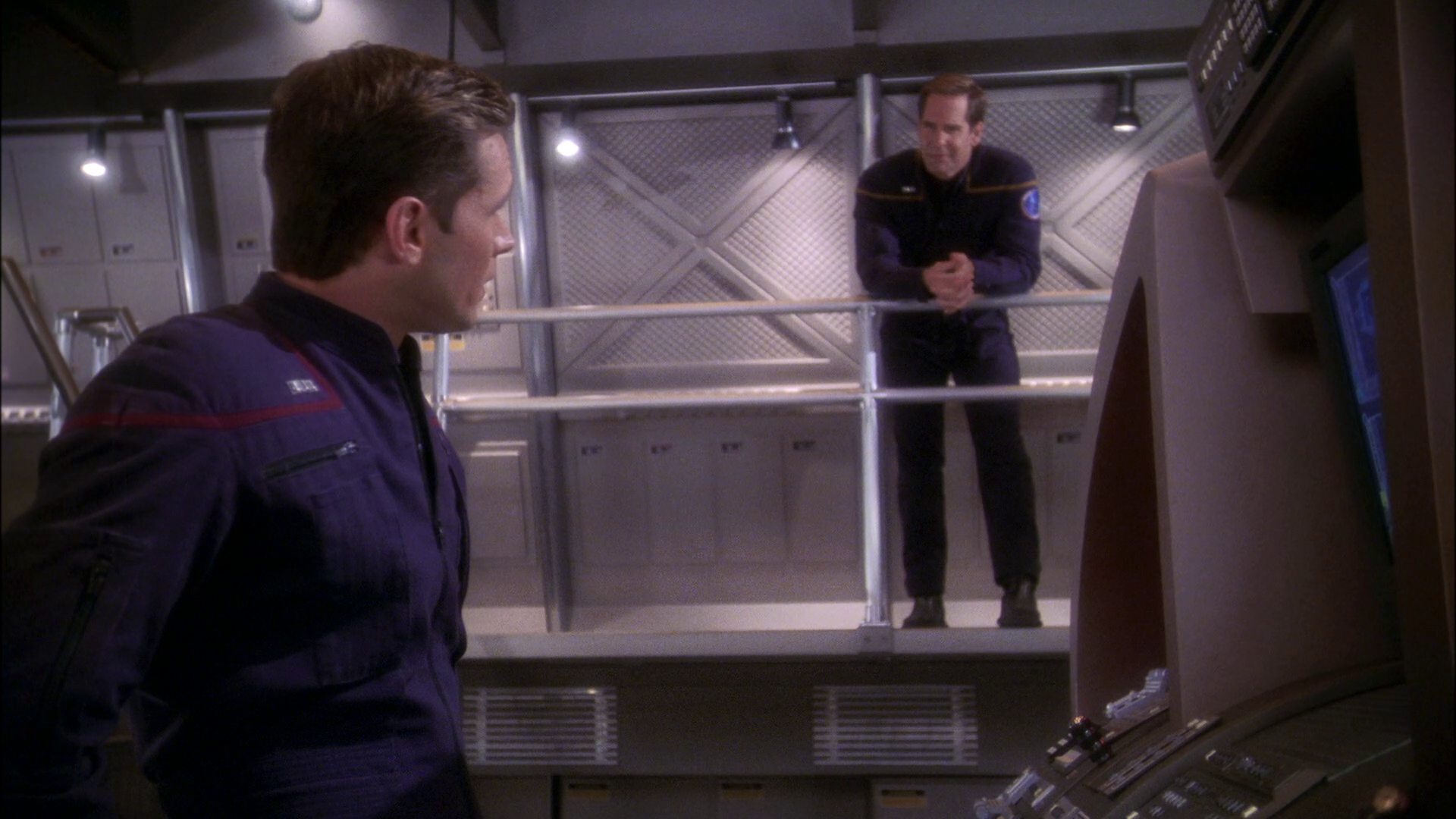 extant_StarTrek_ENT_1x24-DesertCrossing_0359.jpg
