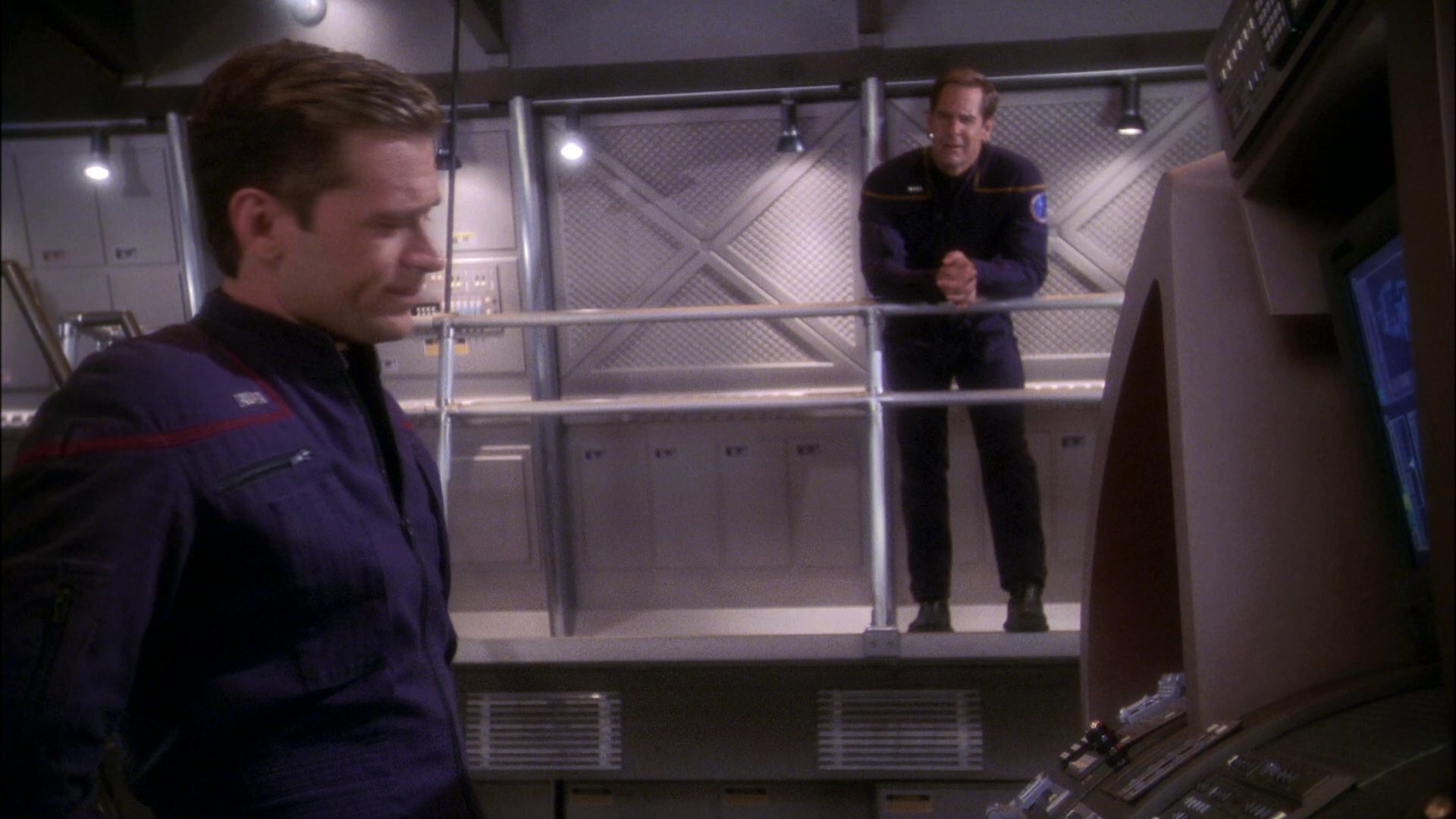 extant_StarTrek_ENT_1x24-DesertCrossing_0368.jpg