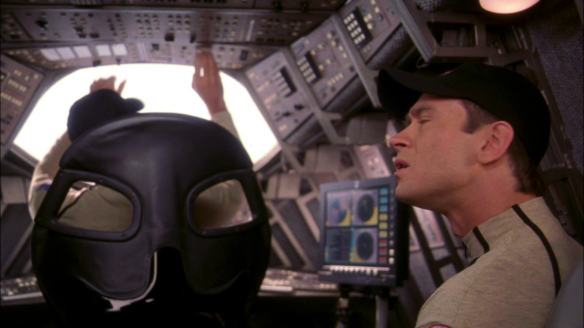 extant_StarTrek_ENT_1x24-DesertCrossing_0456.jpg